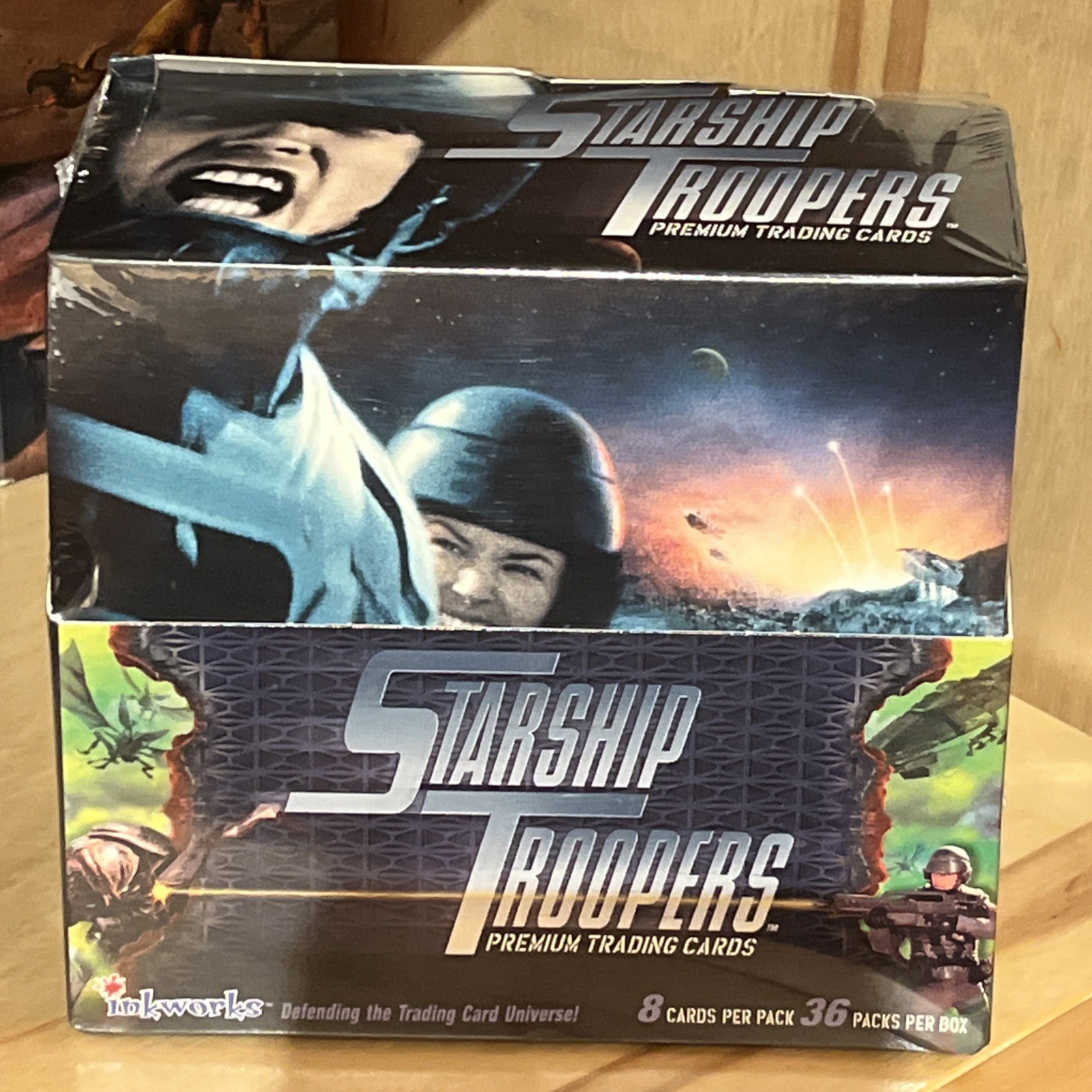 1997 Inkworks STARSHIP TROOPERS Trading Card Box 36 Packs Factory Sealed Mint 1997 Inkworks STARSHIP TROOPERS Trading Card Box 36 Packs Factory Sealed Mint