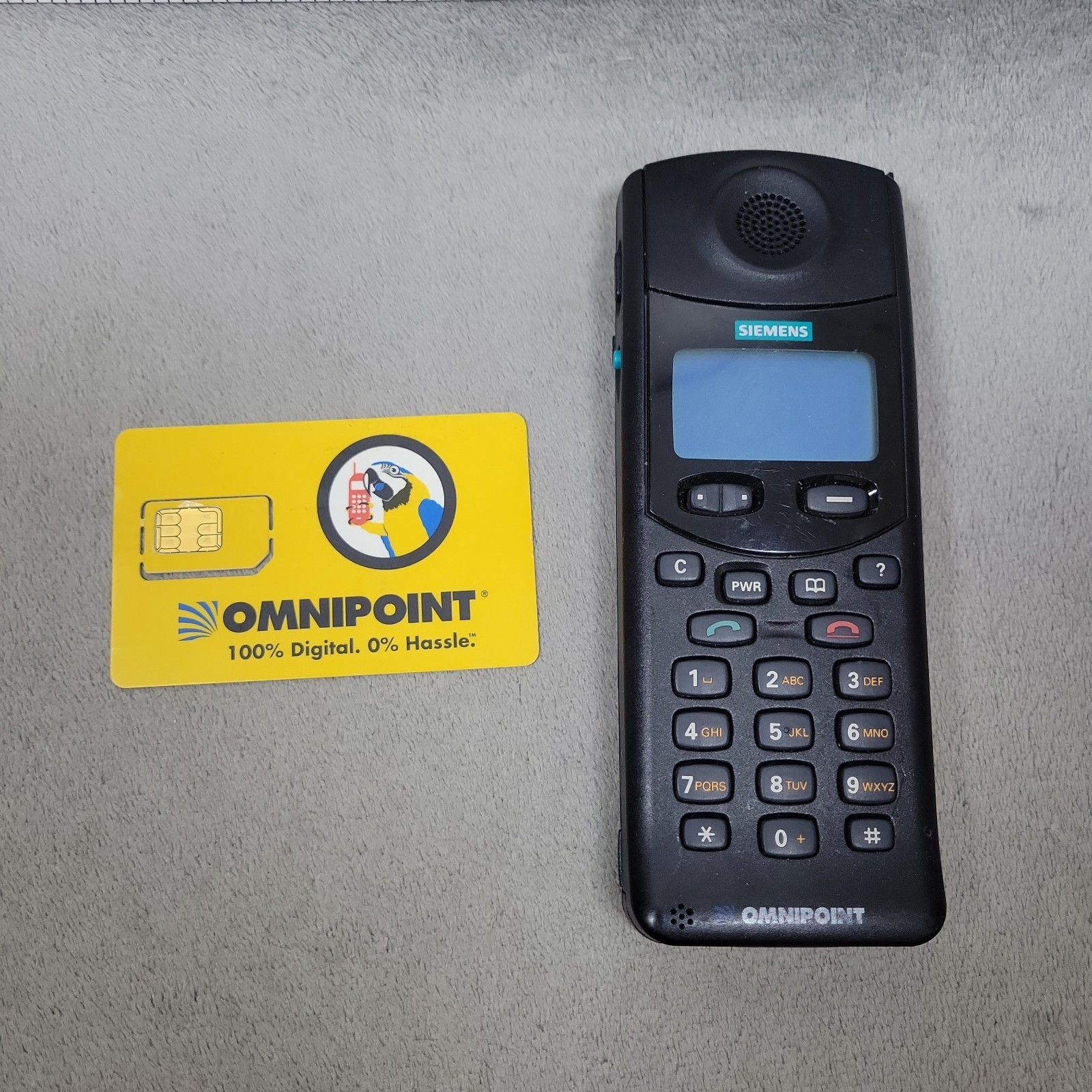 Vintage 1997 Siemens OmniPoint G1050 GSM Cell Phone + SIM Battery Parts Prop