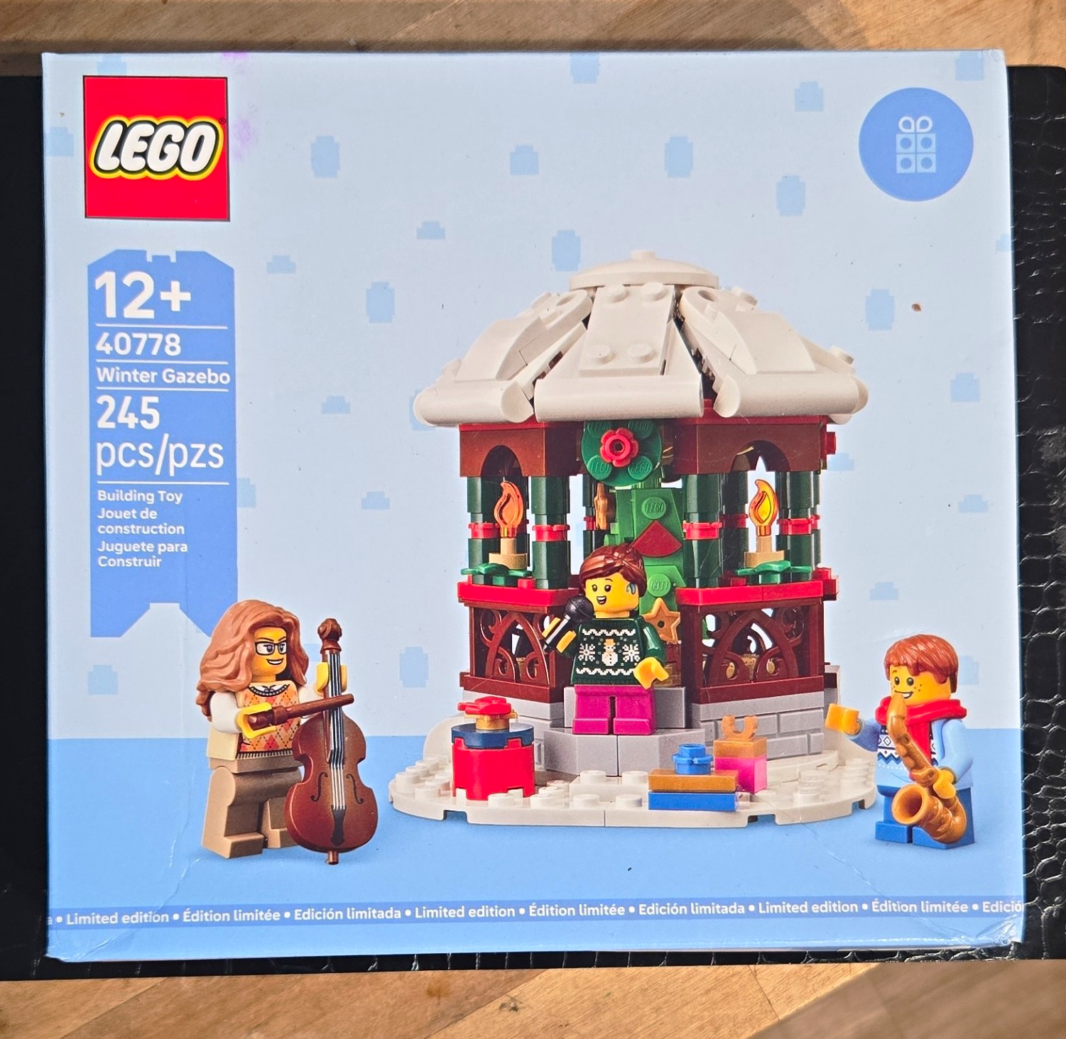 LEGO Winter Gazebo 40778 Limited Edition Seasonal Set 245 pcs Age 12+