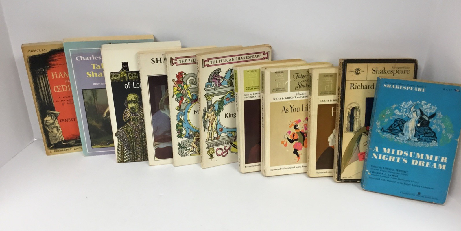 Vintage Shakespeare Lear Hamlet Romeo Juliet Pelican Lamb (Lot of 11 PBs) Vintage Shakespeare Lear Hamlet Romeo Juliet Pelican Lamb (Lot of 11 PBs)