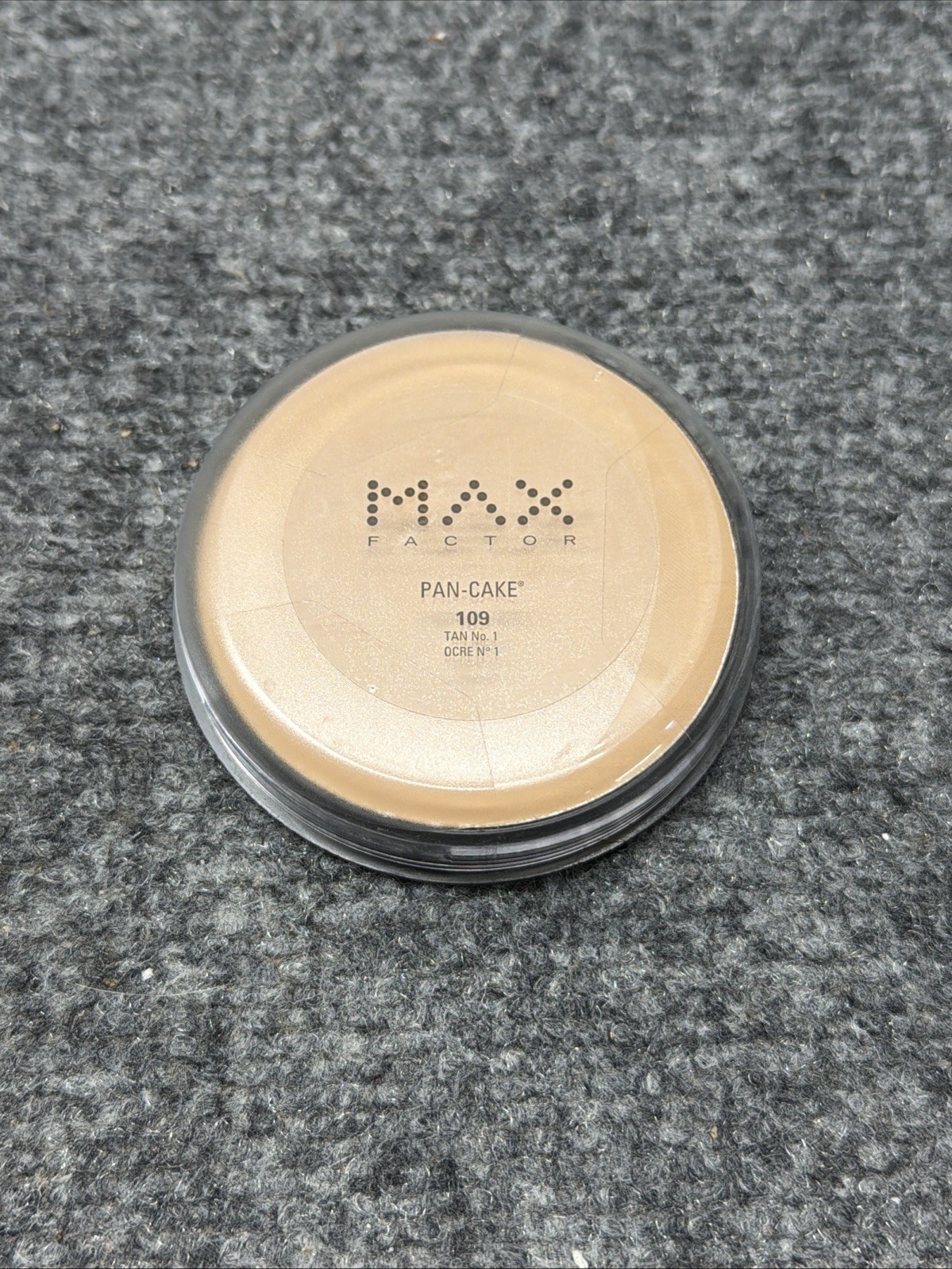 Max Factor Pancake/Pan-Cake 109 TAN Water Activated Foundation FULL SIZE 1.7 oz Max Factor Pancake/Pan-Cake 109 TAN Water Activated Foundation FULL SIZE 1.7 oz