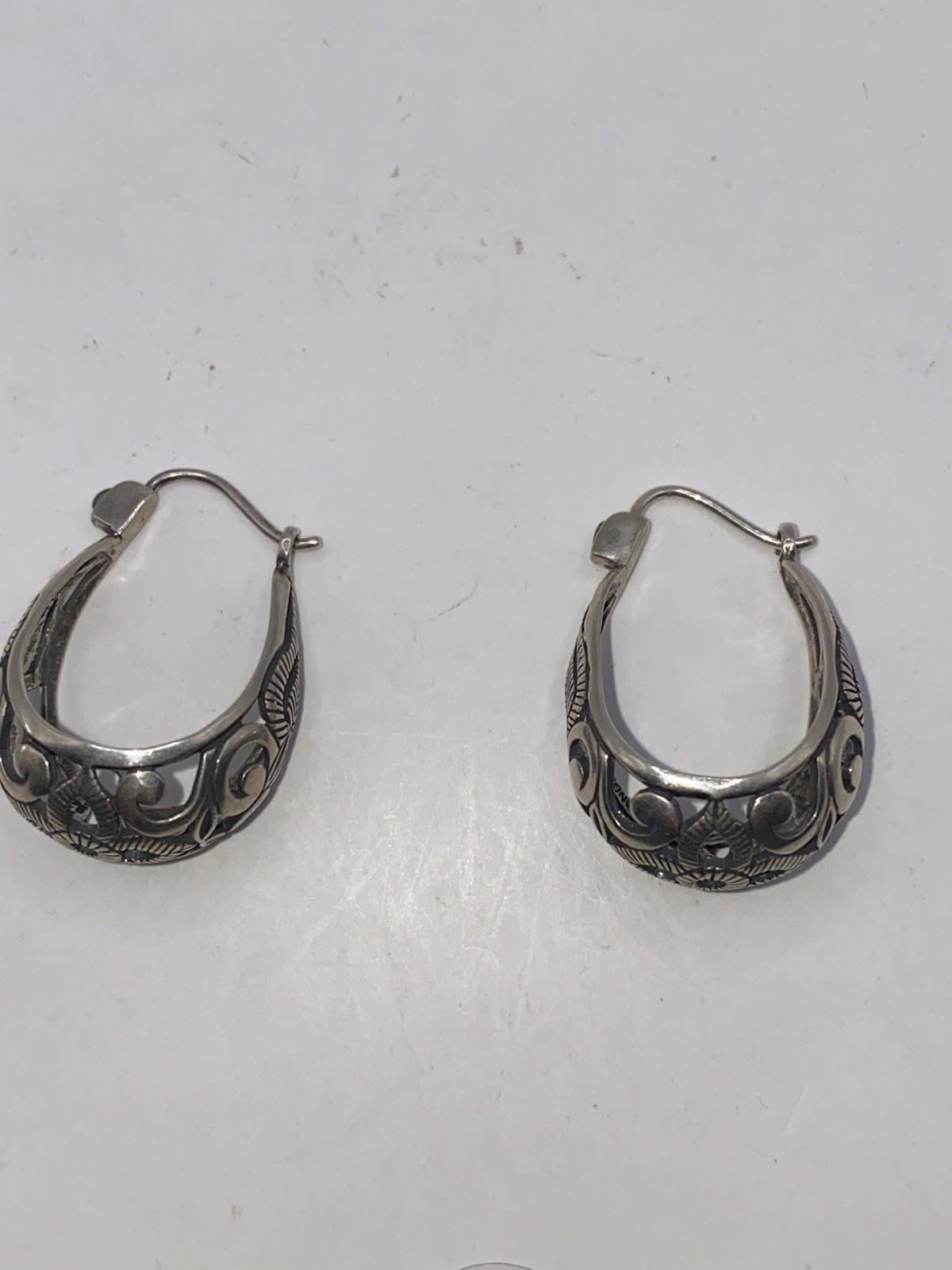 Silpada Sterling Silver Filigree Scroll Basket Hoop Post Earrings Silpada Sterling Silver Filigree Scroll Basket Hoop Post Earrings