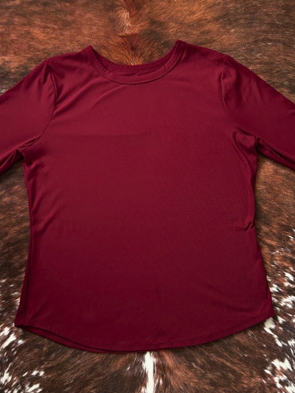 No Boundaries Women\'s Long Sleeve Crewneck Top - Burgundy No Boundaries Women\'s Long Sleeve Crewneck Top - Burgundy