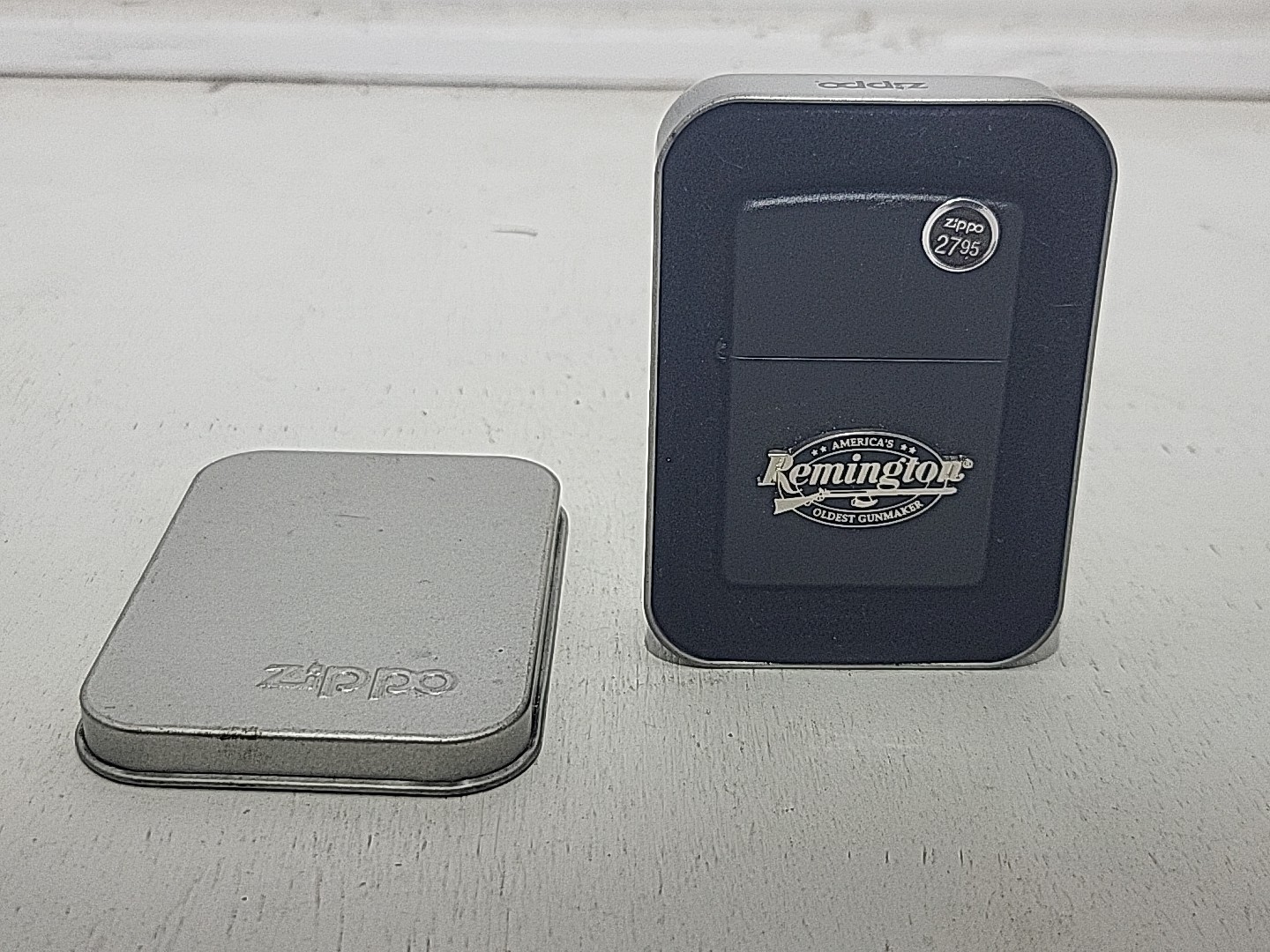 Rare 2005 Black Remington Gun Maker Emblem Zippo Lighter Free Fast Shipping Rare 2005 Black Remington Gun Maker Emblem Zippo Lighter Free Fast Shipping