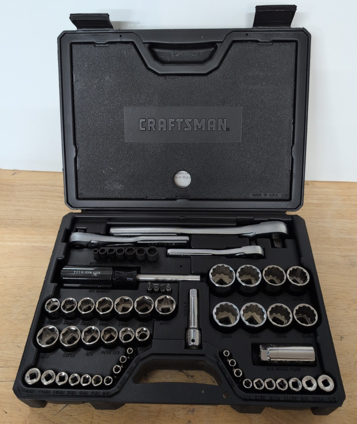 Craftsman 33474 74pc Mechanics Tool Set Sockets & Wrenchs SAE/Metric MADE IN USA Craftsman 33474 74pc Mechanics Tool Set Sockets & Wrenchs SAE/Metric MADE IN USA