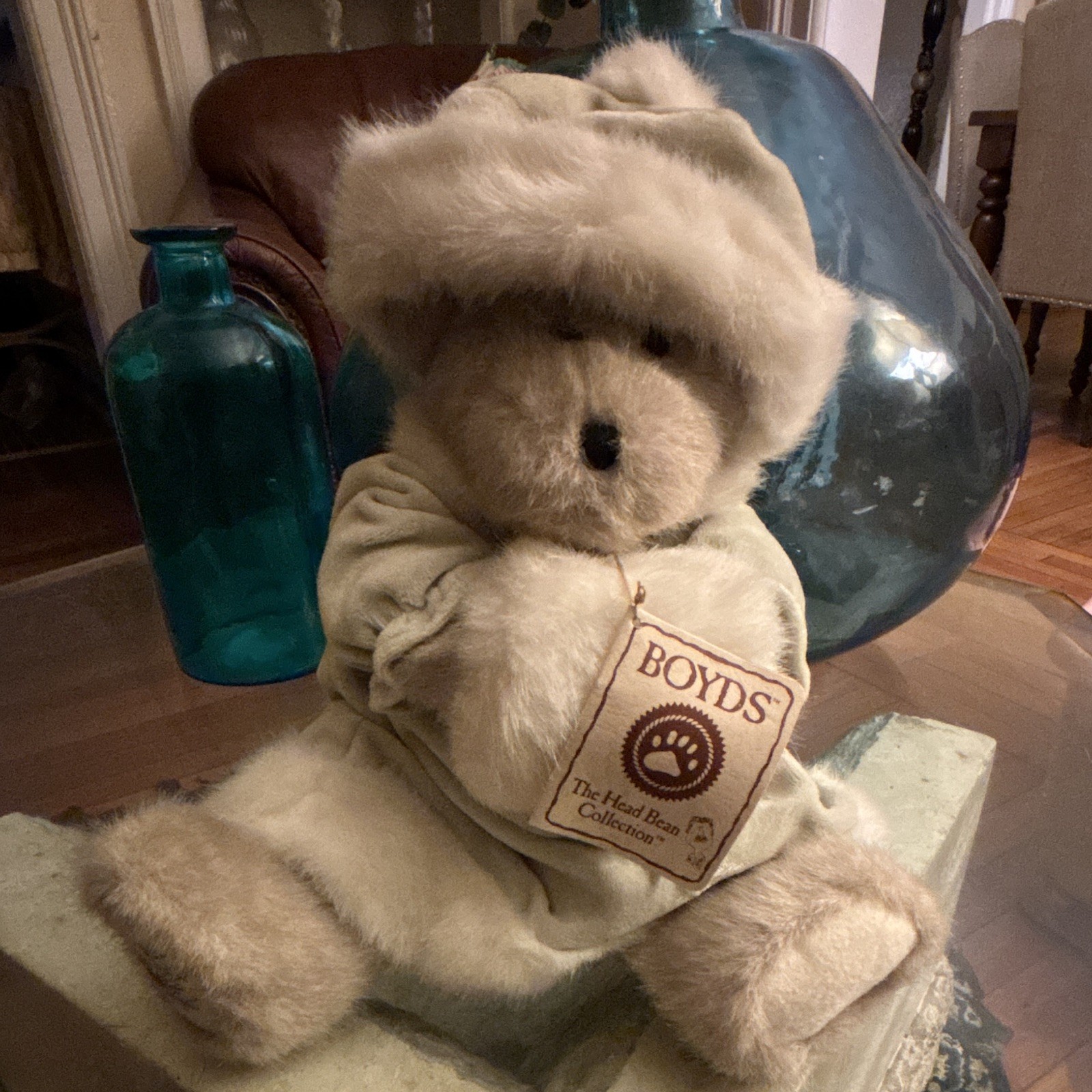 Boyds The Head Bean Collection Sarabeth Crystal Frost Plush Bear Boyds The Head Bean Collection Sarabeth Crystal Frost Plush Bear