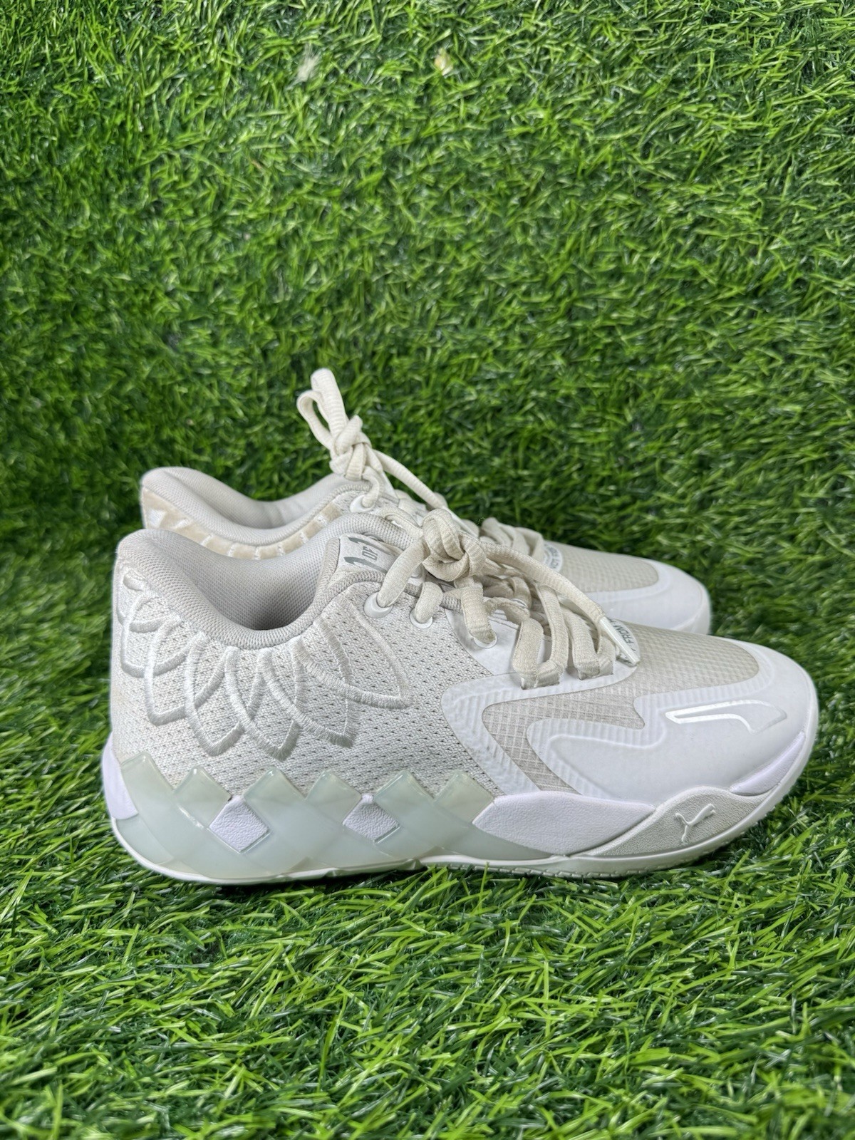 Boys Size 1PUMA MB.01 Low White Size 5 Worn Once
