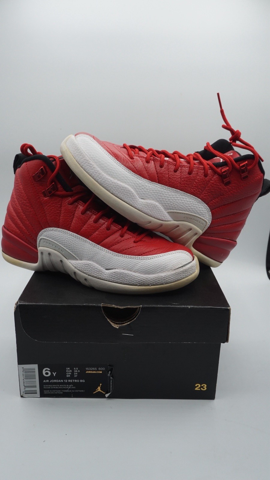 Nike Air Jordan 12 Retro GS Gym Red 2016 153265-600 Youth Size 6Y Nike Air Jordan 12 Retro GS Gym Red 2016 153265-600 Youth Size 6Y