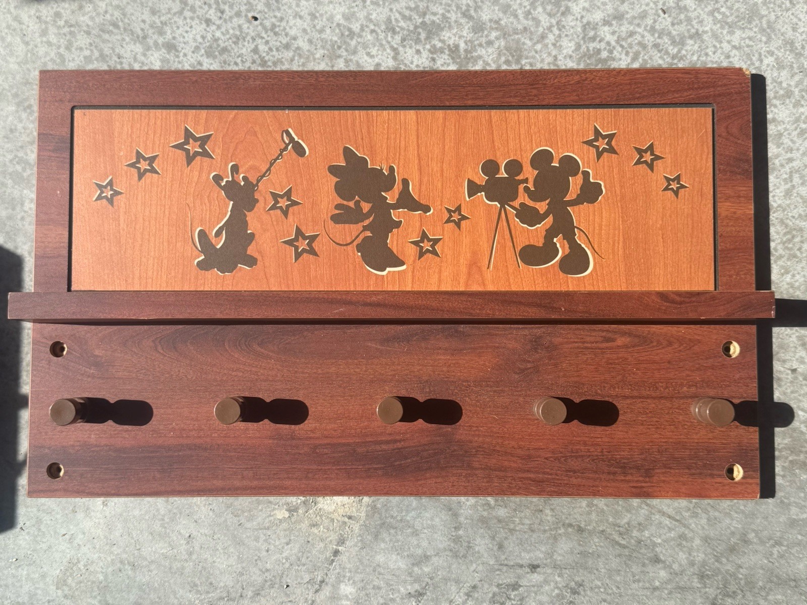 Disney All Star Resort Hotel Guestroom Coatrack (1999) - Mickey, Minnie, Pluto Disney All Star Resort Hotel Guestroom Coatrack (1999) - Mickey, Minnie, Pluto