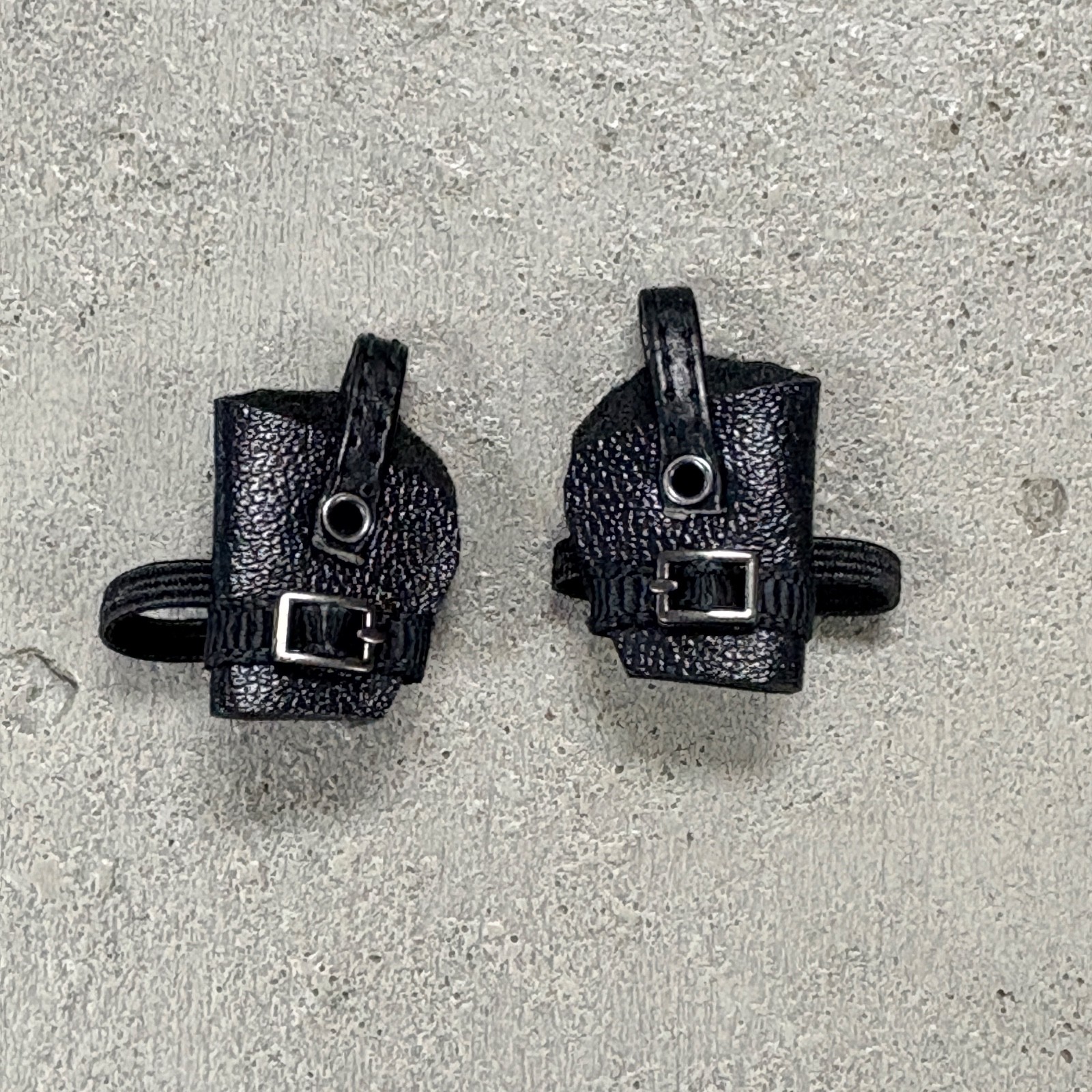 SU-LH-S-BLK: 1/12 Black Leg Gun Holsters x 2 (Left & Right) for 6\