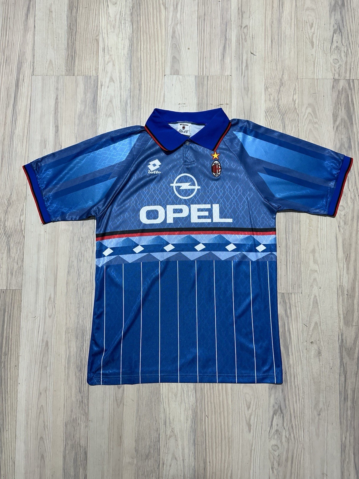 Lotto AC Milan 1995-96 Replica Fake Vintage Opel Football Soccer Jersey sz L Lotto AC Milan 1995-96 Replica Fake Vintage Opel Football Soccer Jersey sz L