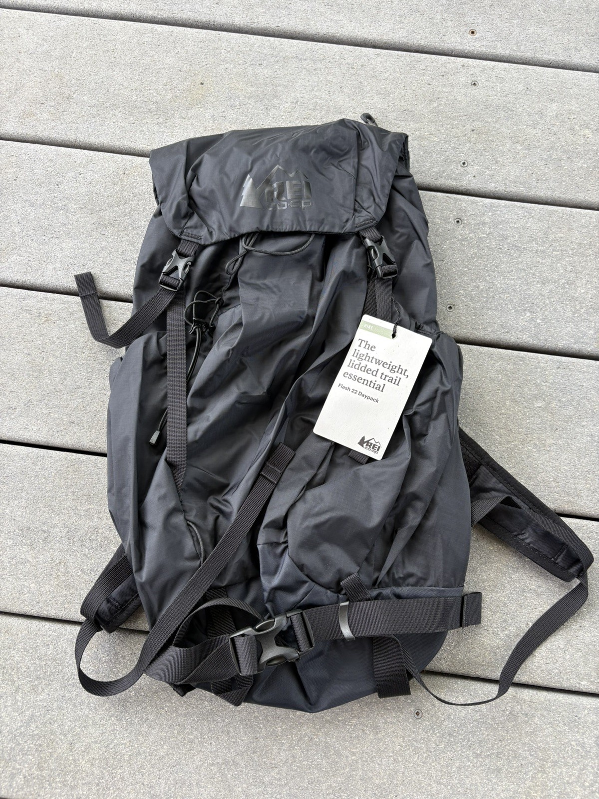 REI Co-Op Flash 22 black lightweight DayPack Hiking REI Co-Op Flash 22 black lightweight DayPack Hiking