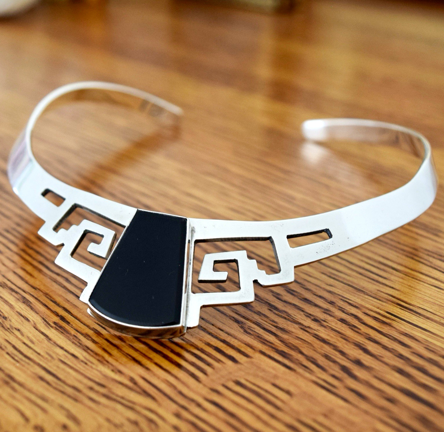 Vintage Taxco Mexico TD-51 Sterling Silver & Black Onyx Collar Necklace Vintage Taxco Mexico TD-51 Sterling Silver & Black Onyx Collar Necklace