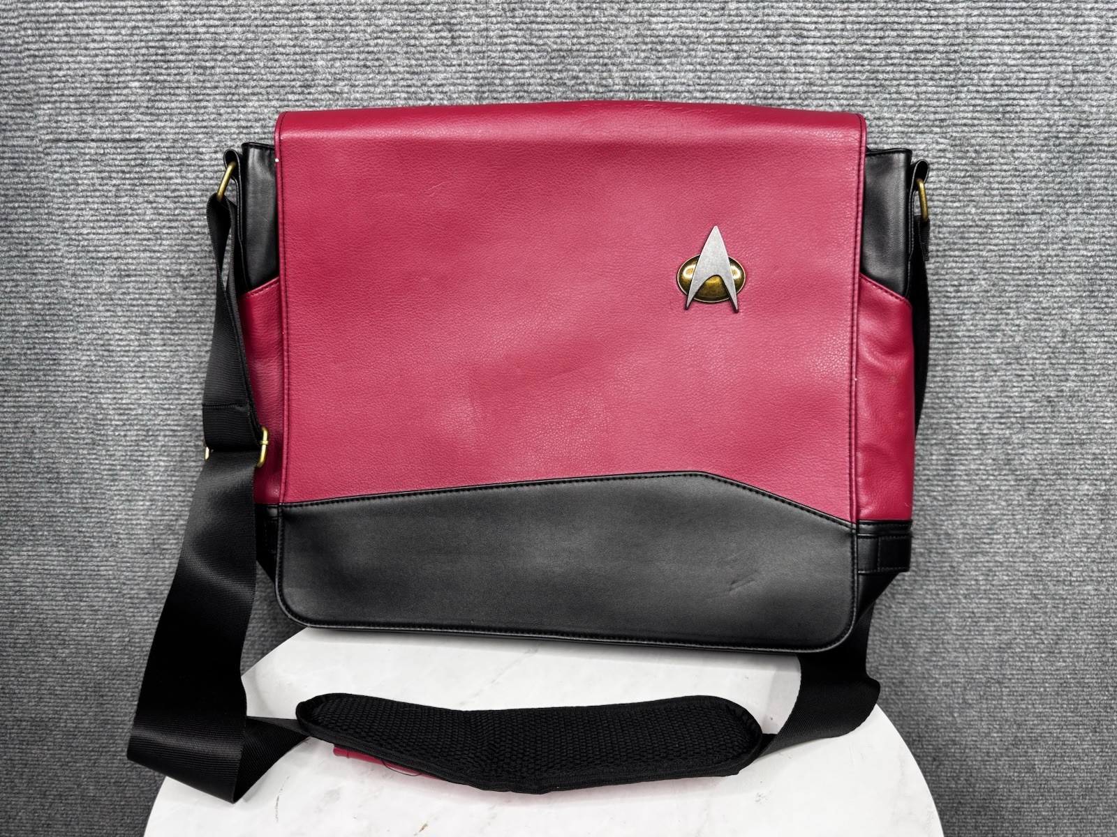 Vintage Star Trek The Next Generation Laptop Messenger Bag Red Science Medical