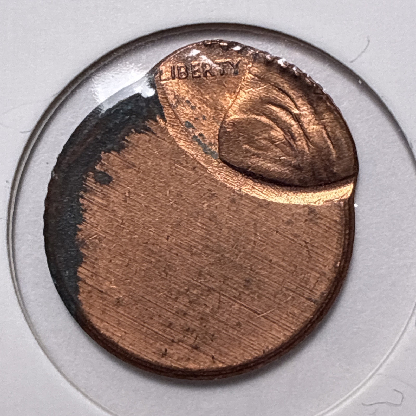 Mint Error: Off Center Strike - No Date Lincoln Memorial Cent - Zinc (1982-2008) Mint Error: Off Center Strike - No Date Lincoln Memorial Cent - Zinc (1982-2008)