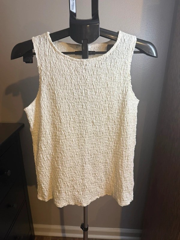 Maurices Ivory Textured Sleeveless Top Medium NWT Maurices Ivory Textured Sleeveless Top Medium NWT