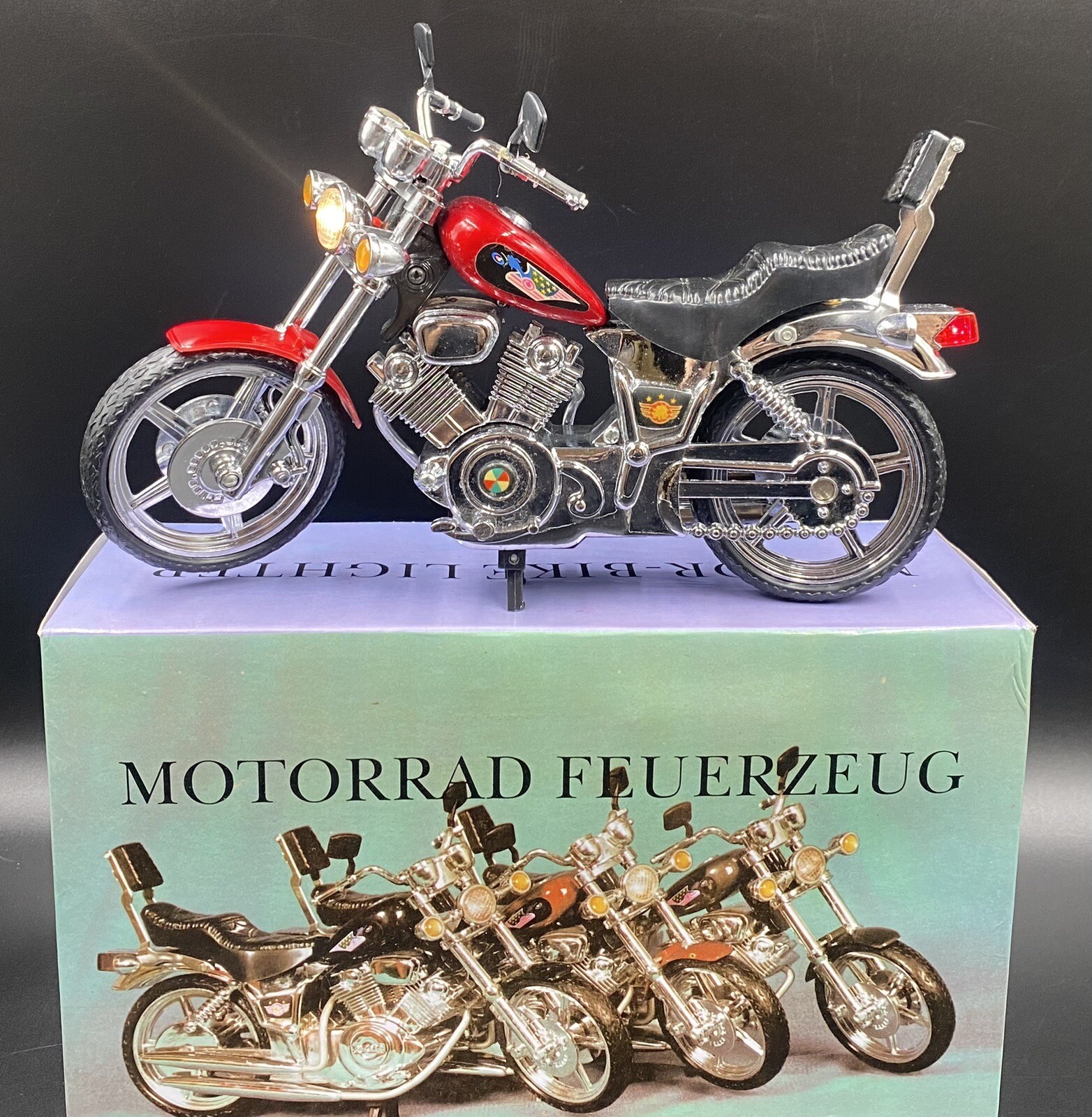 VTG STYLE NOVELTY MOTORCYCLE REFILLABLE BUTANE LIGHTER 10” x 7” W/ Box Red
