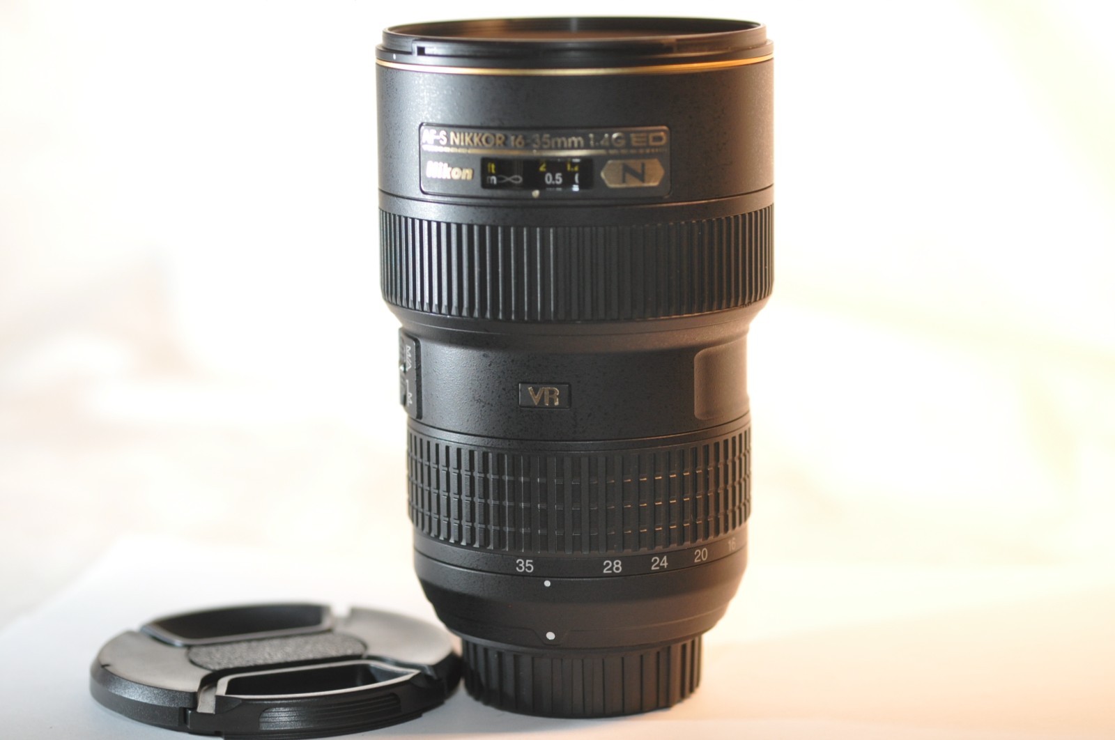 Nikon N AF-S Nikkor 16-35mm f/4 VR G ED FX lens for D750 D850 D7500 DF FTZ Z7 Z8