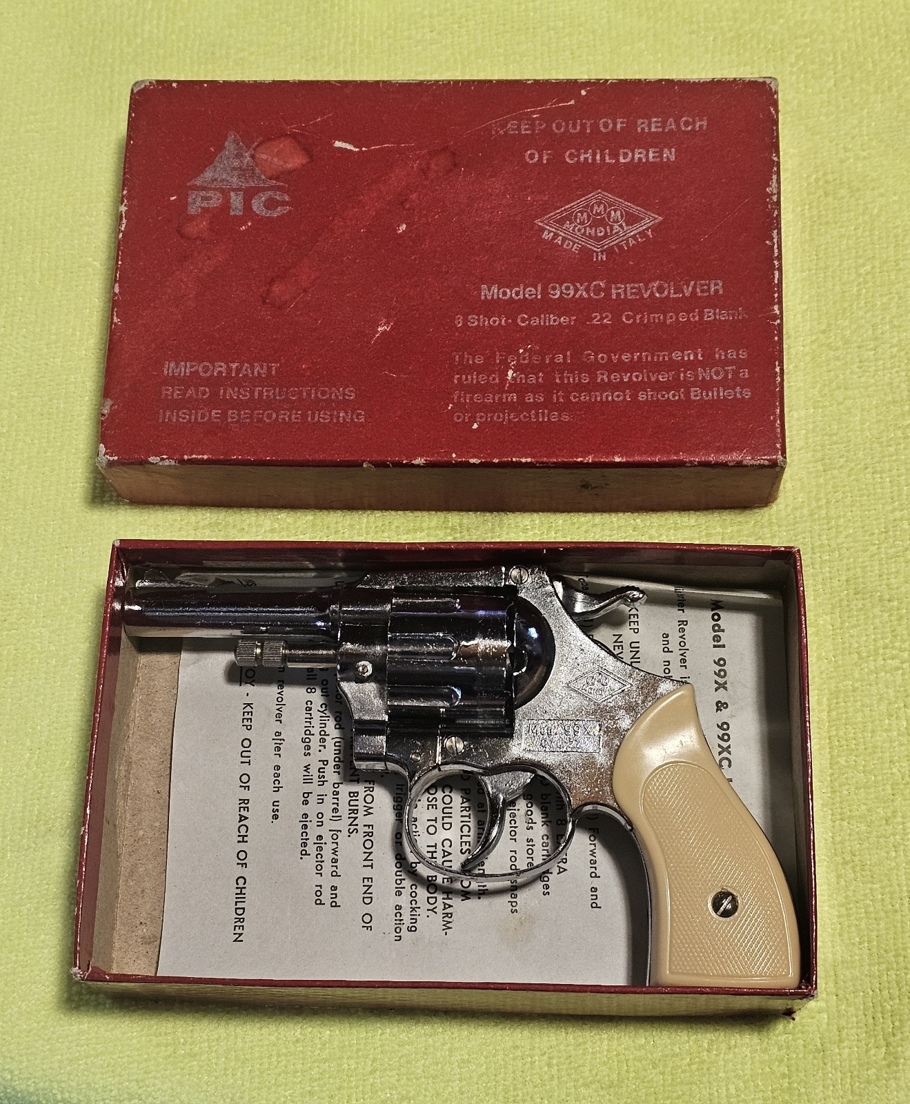 Vintage Mondial Model 99X Revolver 22 Caliber Blank Cap Gun Pistol Vintage Mondial Model 99X Revolver 22 Caliber Blank Cap Gun Pistol