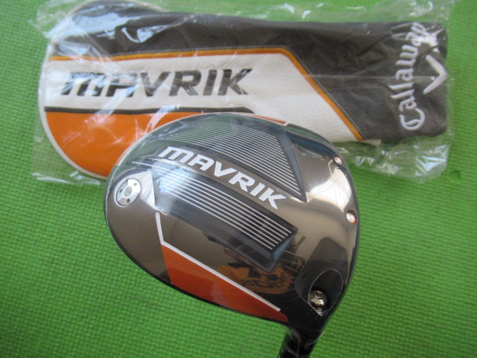 Mint in plastic Callaway womens ladies Mavrik 12 driver + HC