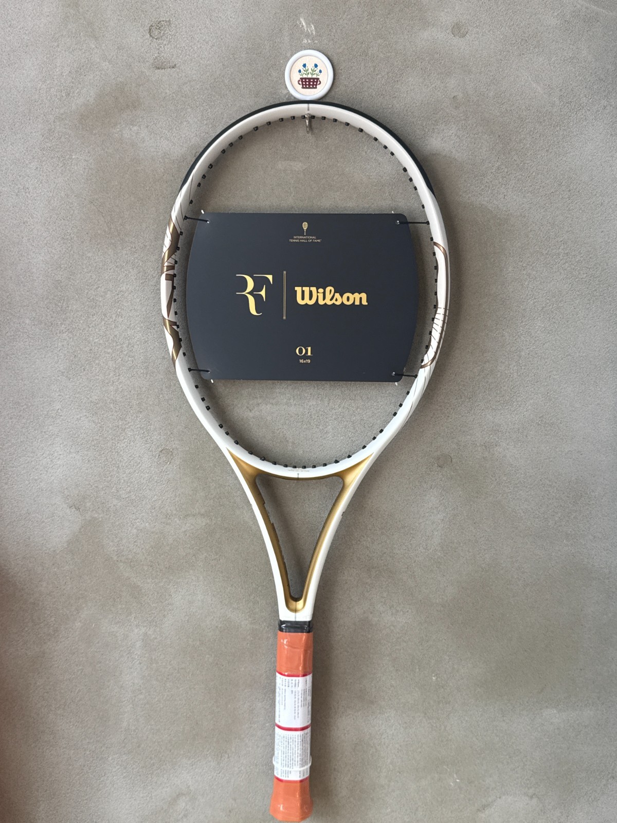 Wilson 2026 RF 01 Hall of Fame Tennis Racket Racquet 98sq 300g 16x19 G2 1pc Wilson 2026 RF 01 Hall of Fame Tennis Racket Racquet 98sq 300g 16x19 G2 1pc