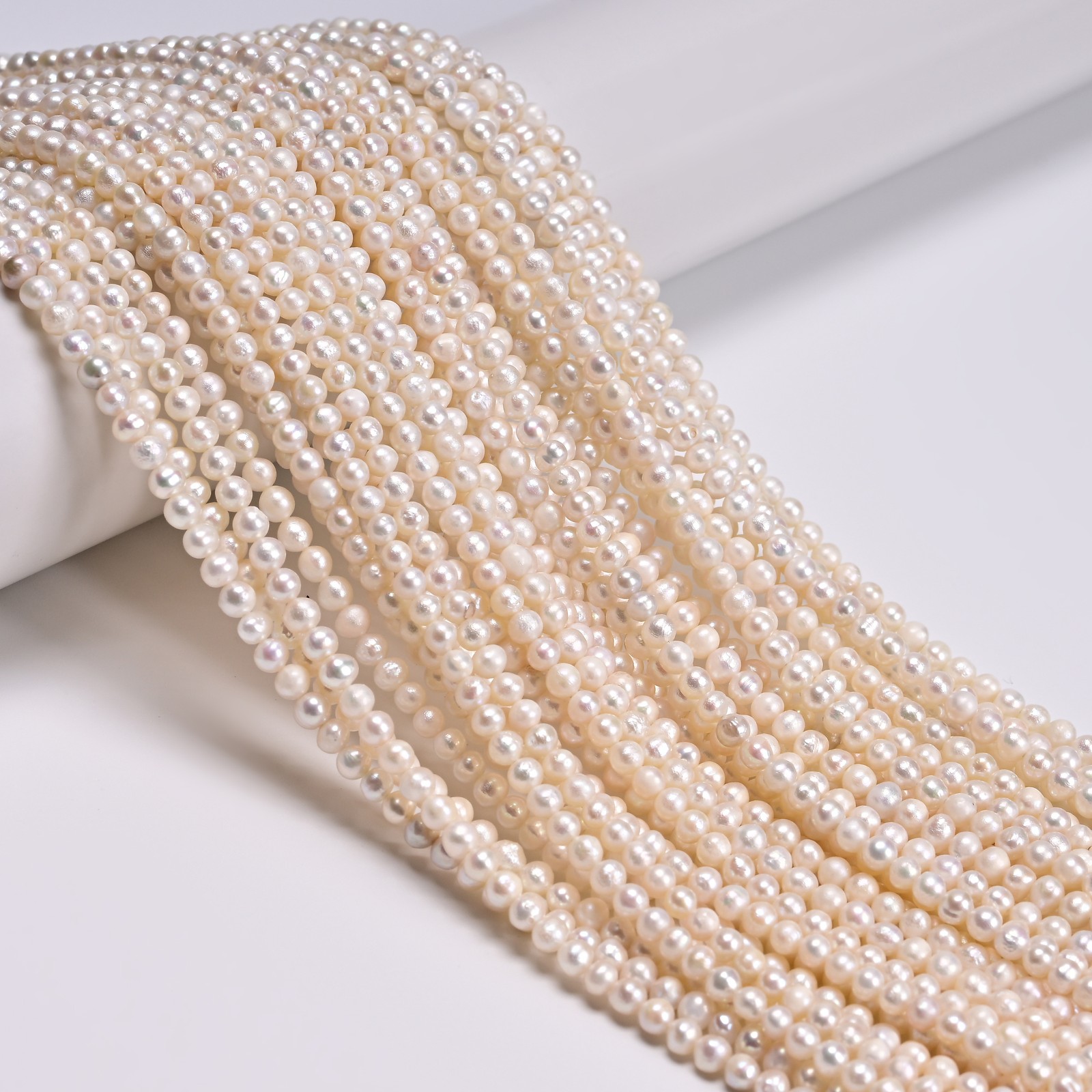Natural White Fresh Water Pearl Off Round Shape Beads Size 3-4mm 15.5