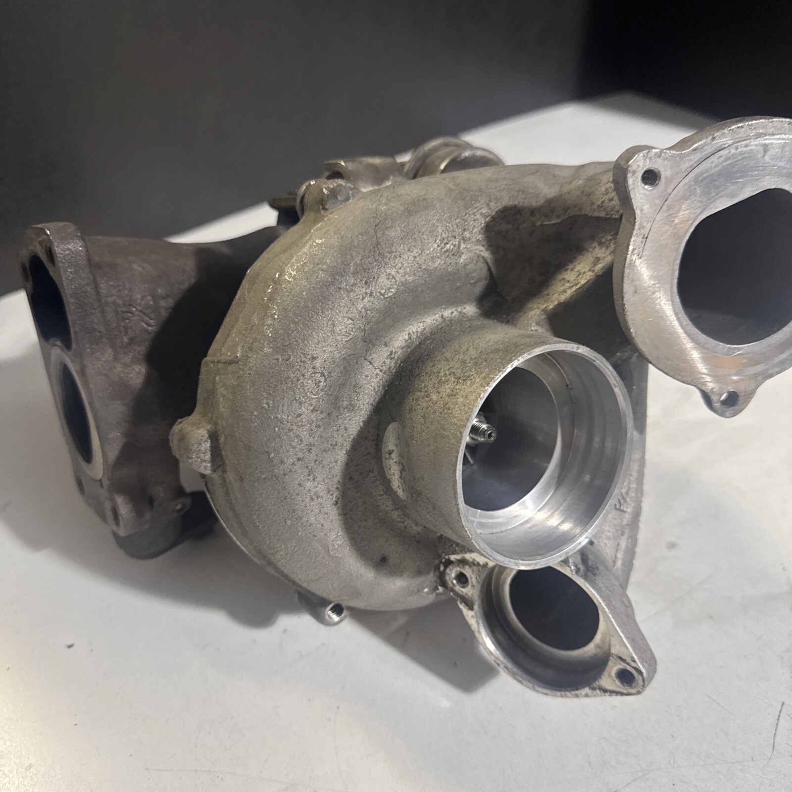 09-11 BMW E90 335d M57 Diesel Engine Turbo Turbocharger Assembly 7811404 OEM K26