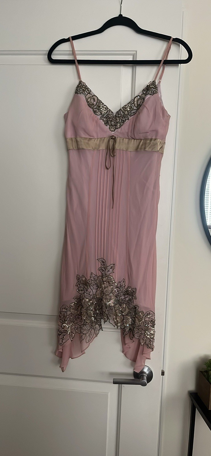 Sue Wong Nocturne Silk Gown – Hand‑Beaded Collector Piece (Bridal or Formal) Sue Wong Nocturne Silk Gown – Hand‑Beaded Collector Piece (Bridal or Formal)