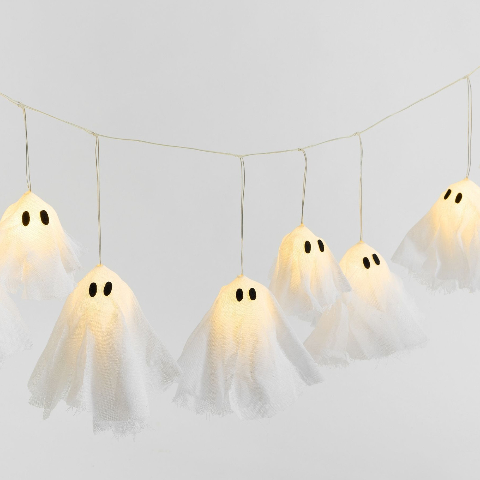New Pottery Barn Lit Ghost String Lights