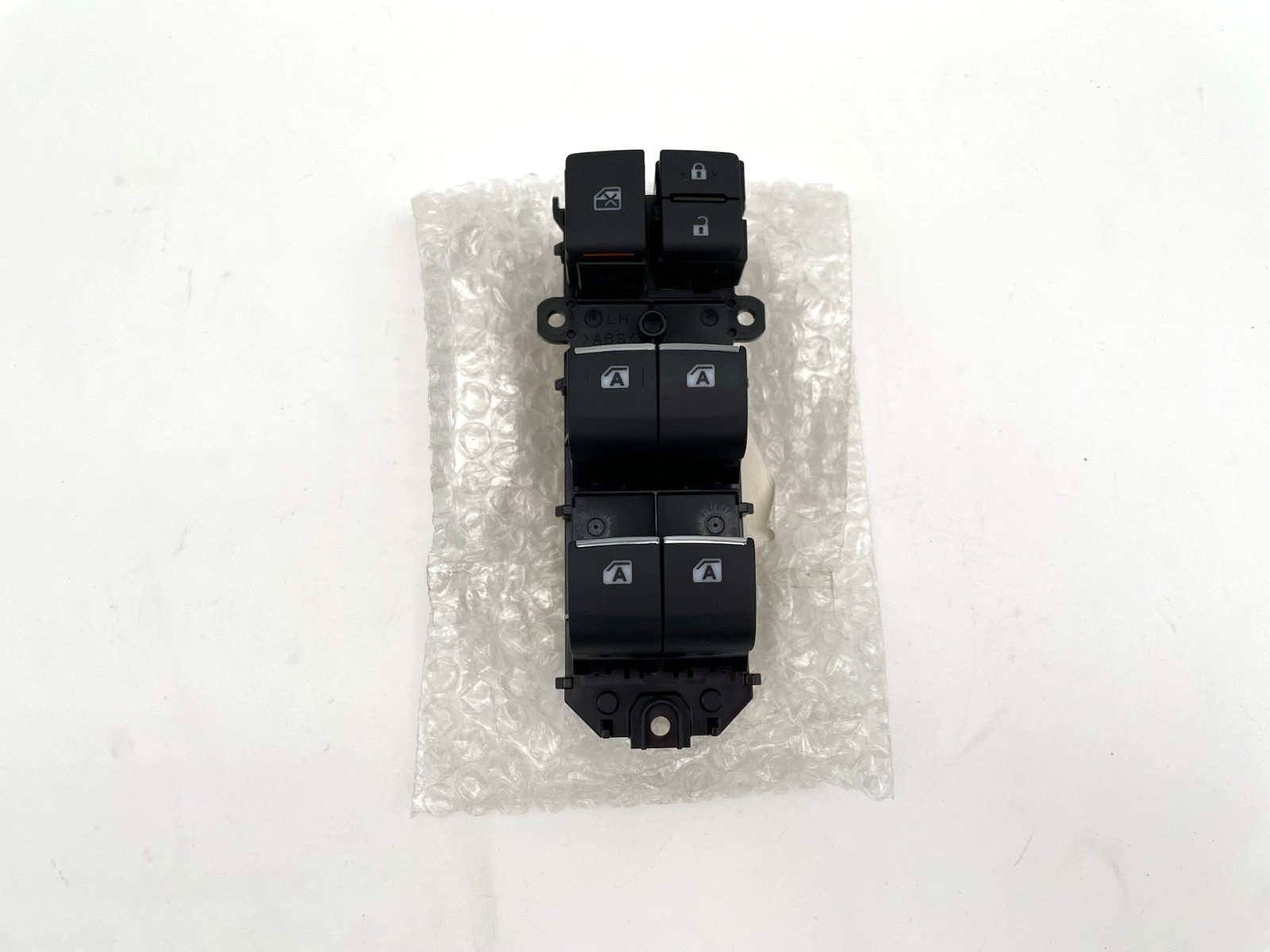 2014-2019 Toyota Highlander Driver Front Door Master Window Switch 84040-0E040
