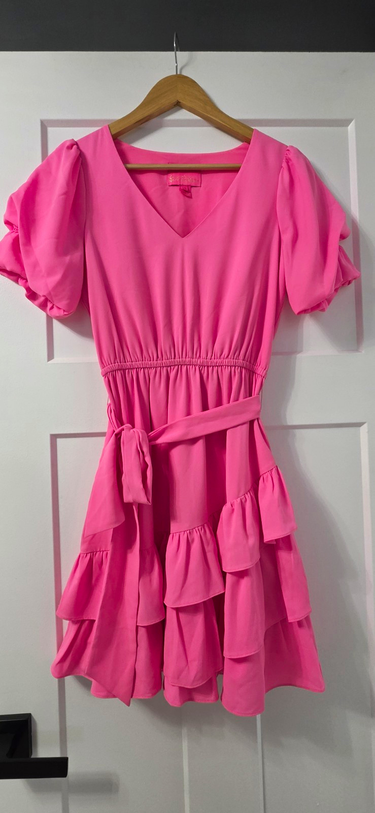 Lilly Pulitzer Pink Solid V-Neck Puff Sleeve Ruffle Belted Mini Dress Sz 0 Lilly Pulitzer Pink Solid V-Neck Puff Sleeve Ruffle Belted Mini Dress Sz 0