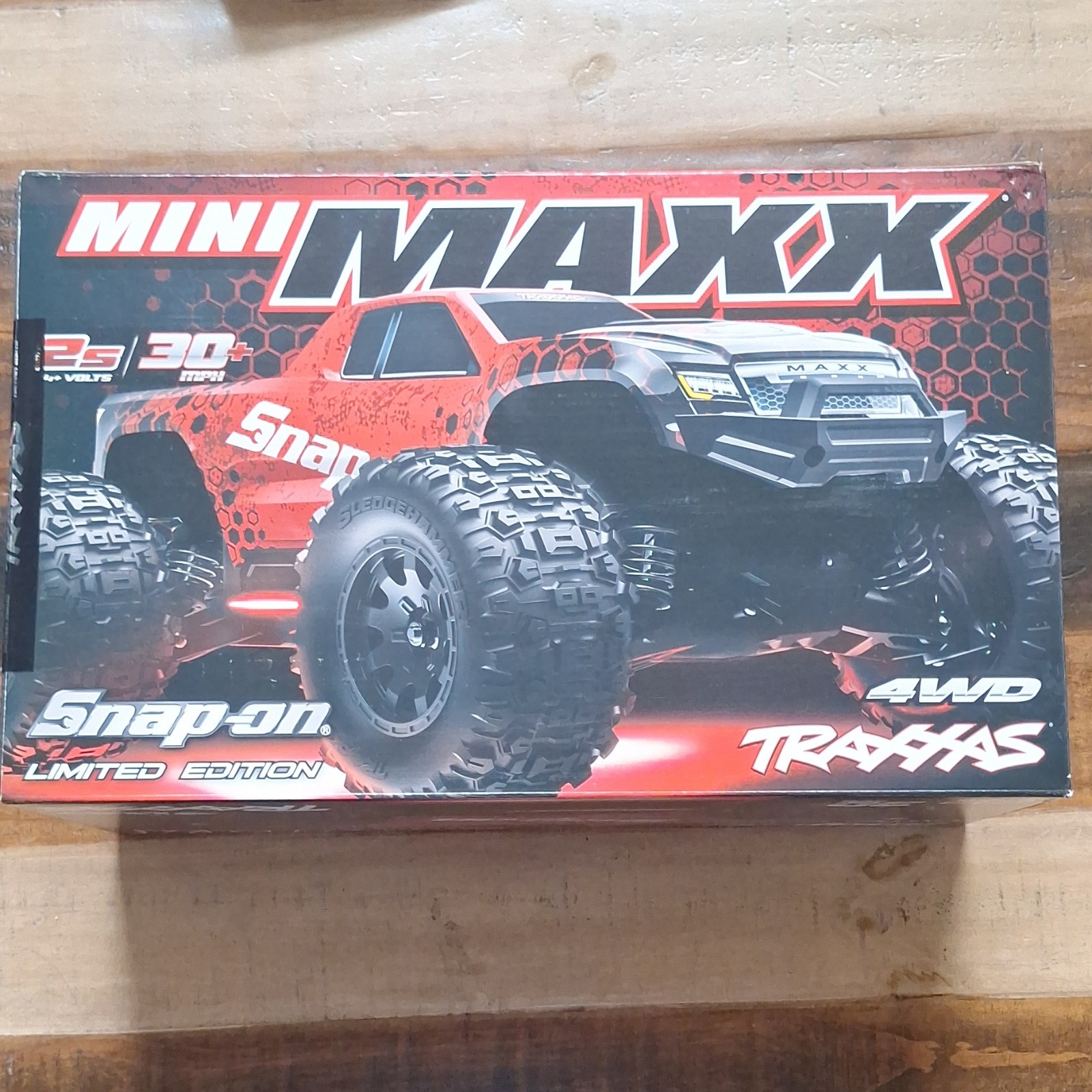 Traxxas Mini Maxx Snap-on Limited Edition 4WD Brushless 1:16 RTR SSX26P101 Traxxas Mini Maxx Snap-on Limited Edition 4WD Brushless 1:16 RTR SSX26P101