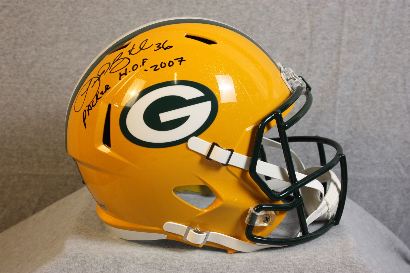 LEROY BUTLER SIGNED GREEN BAY PACKERS FULL SIZE REPLICA HELMET – PACKERS HOF 200