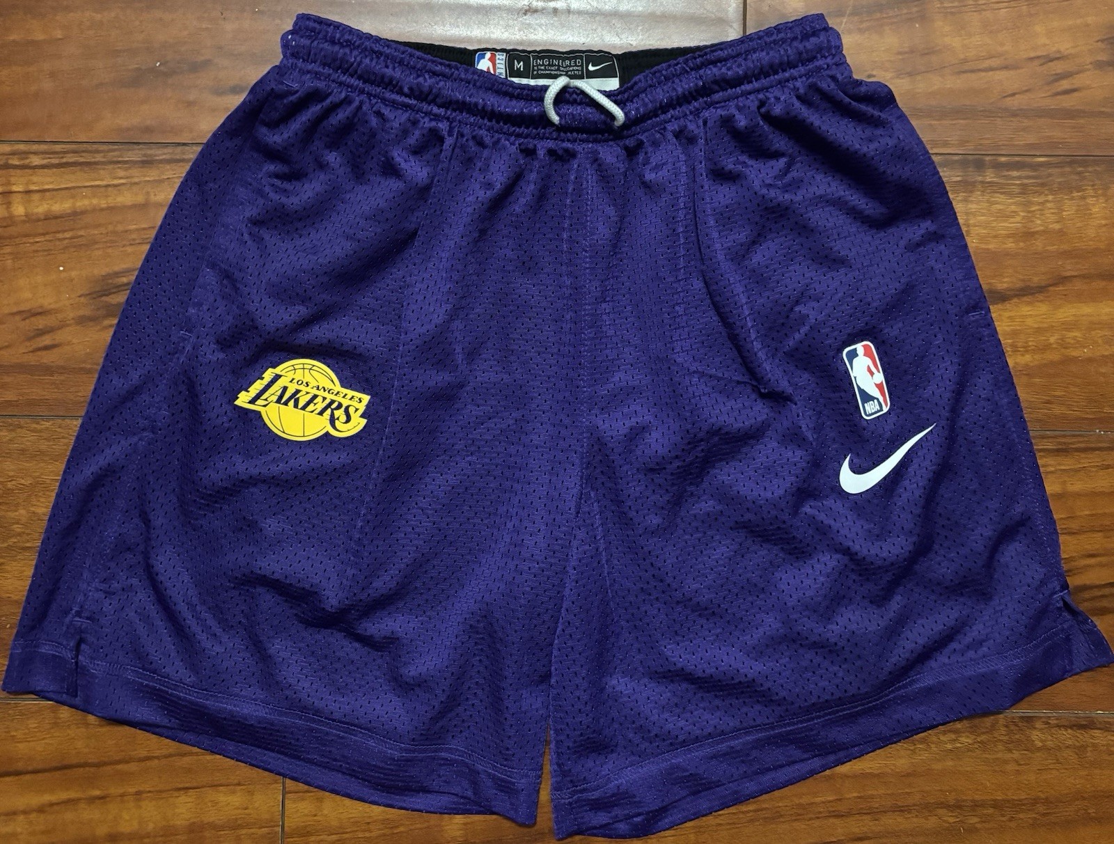 Lakers Nike Standard Issue Reversible Shorts Mens Size Medium Hoops