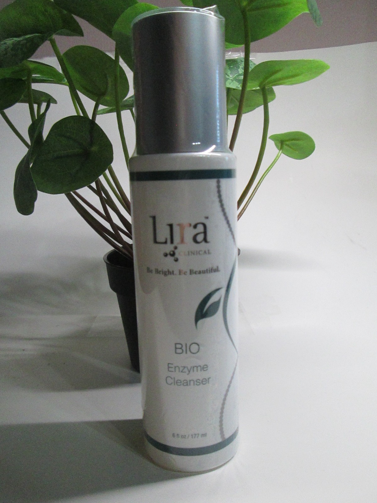 LIRA BIO ENZYME CLEANSER 6FL.OZ/177ML NEW LIRA BIO ENZYME CLEANSER 6FL.OZ/177ML NEW