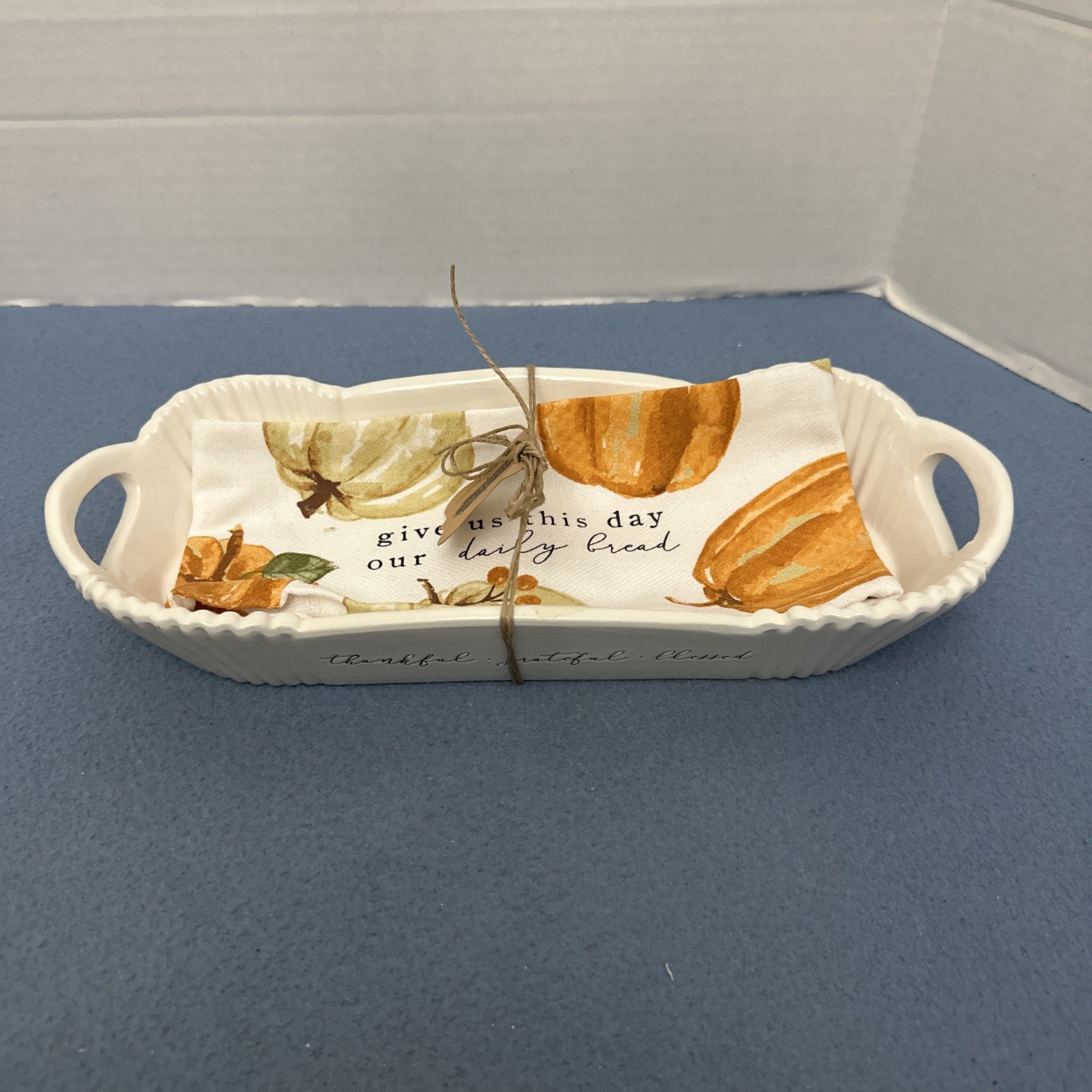 NWT Mud Pie White Thankful Grateful Blessed Pumpkin Bread Bowl & Towel Set