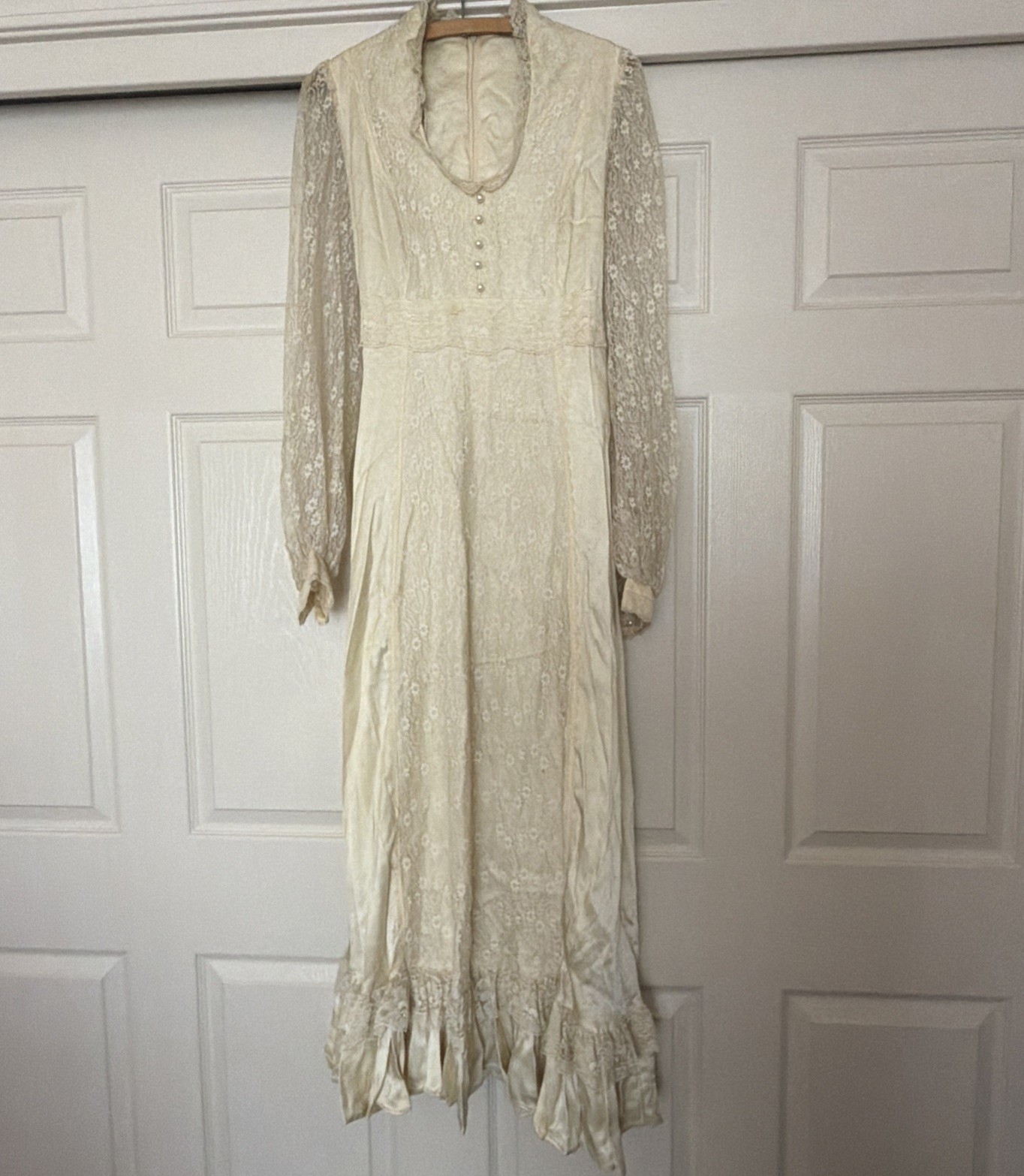 Vintage 1970’s Gunne Sax Satin & Lace DRESS GOWN Prairie Boho Style Size 11 