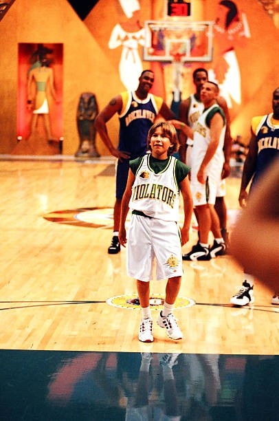 Jonathan Taylor Thomas at 1995 MTV's Rock n Jock Basketball in LA  Old Photo 7