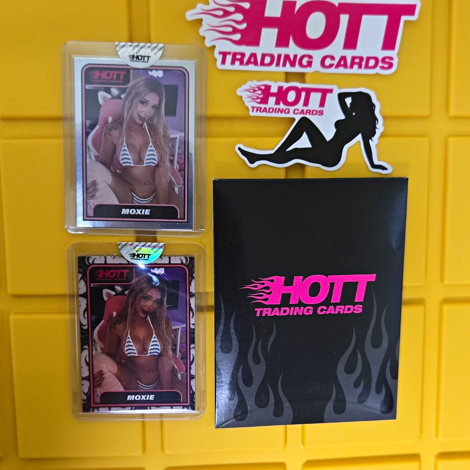 HOTT Trading Cards Moxie 2-Card Lot 2025 Silver Foil +Base w/Sticker & Envelope HOTT Trading Cards Moxie 2-Card Lot 2025 Silver Foil +Base w/Sticker & Envelope