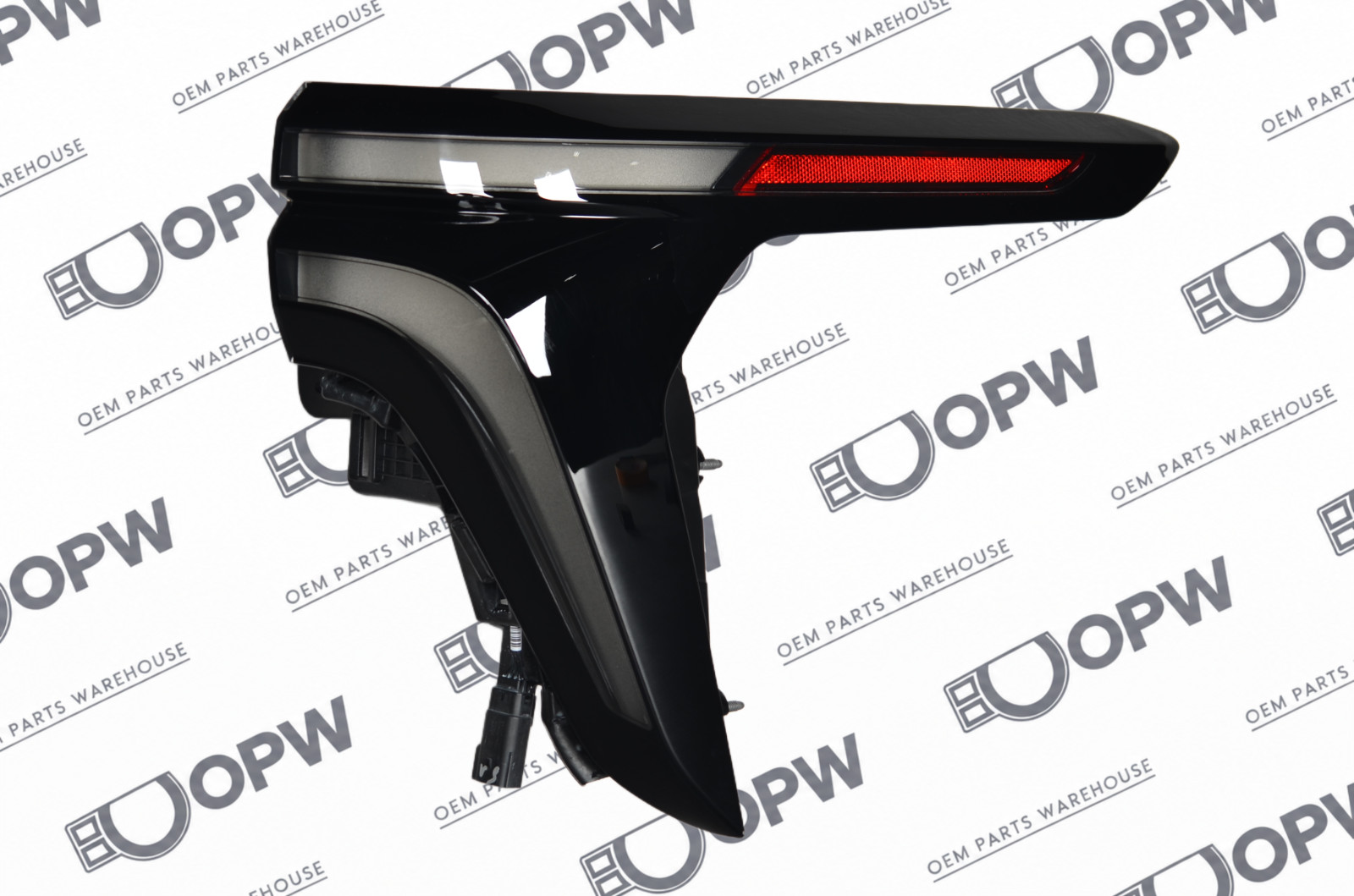 Perfect 2024-2026 Chevrolet Traverse RS LED Taillight w/ Sequential Right OEM Perfect 2024-2026 Chevrolet Traverse RS LED Taillight w/ Sequential Right OEM