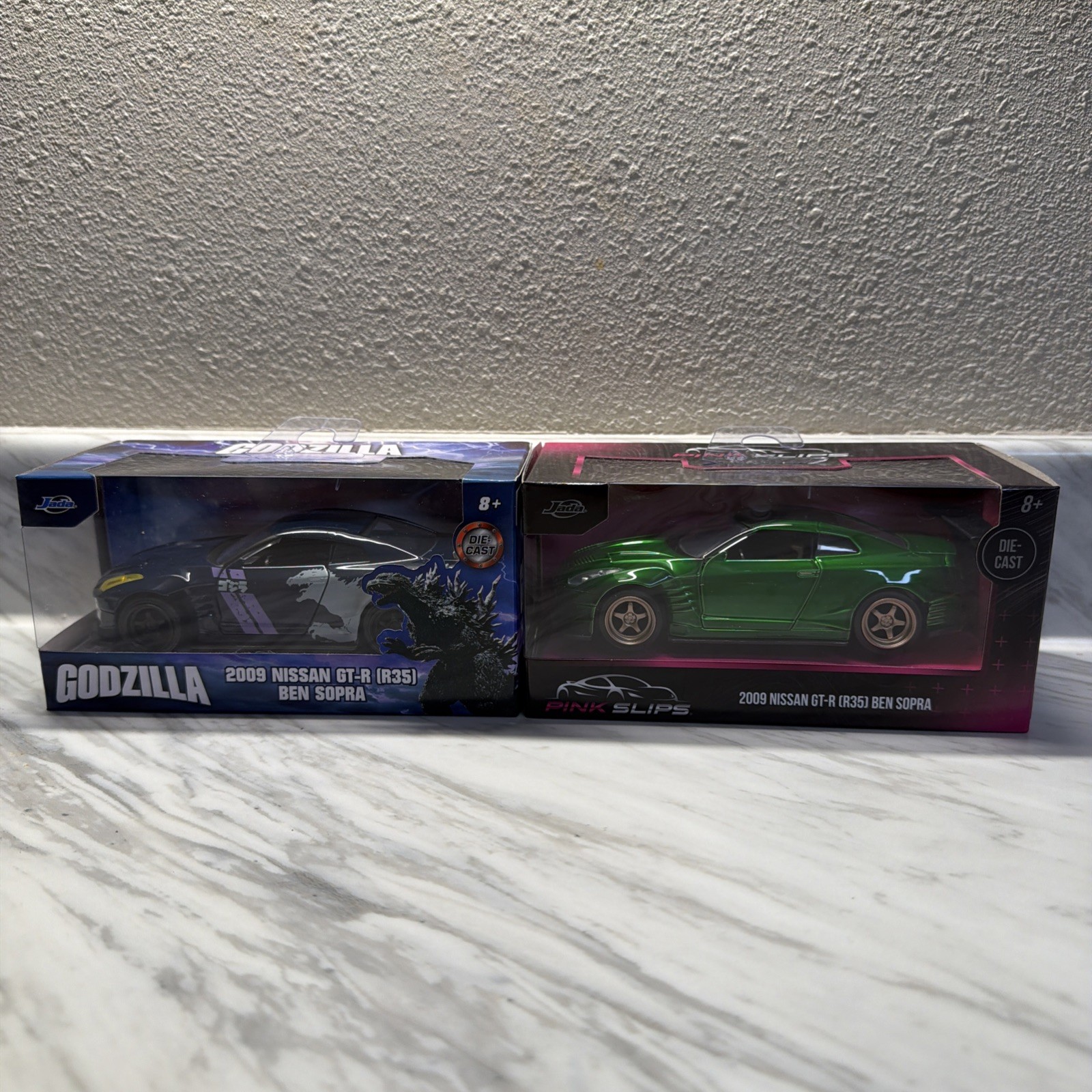 Jada Toys 1:32 2009 Nissan GT-R R35 Pink Slips Green + Godzilla Hollywood Rides Jada Toys 1:32 2009 Nissan GT-R R35 Pink Slips Green + Godzilla Hollywood Rides