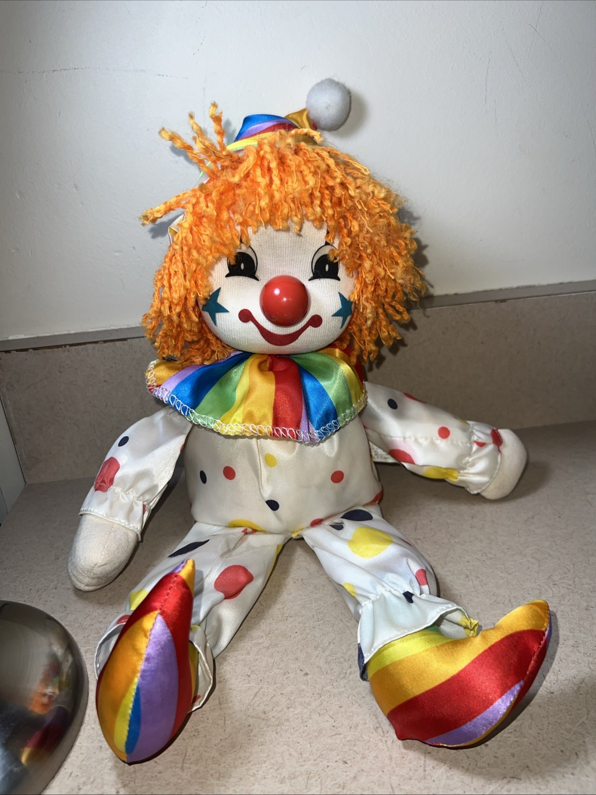 Vintage Doll Unlimited Music Box clown Moving Head 14”It\'s A Small World Ex Cond