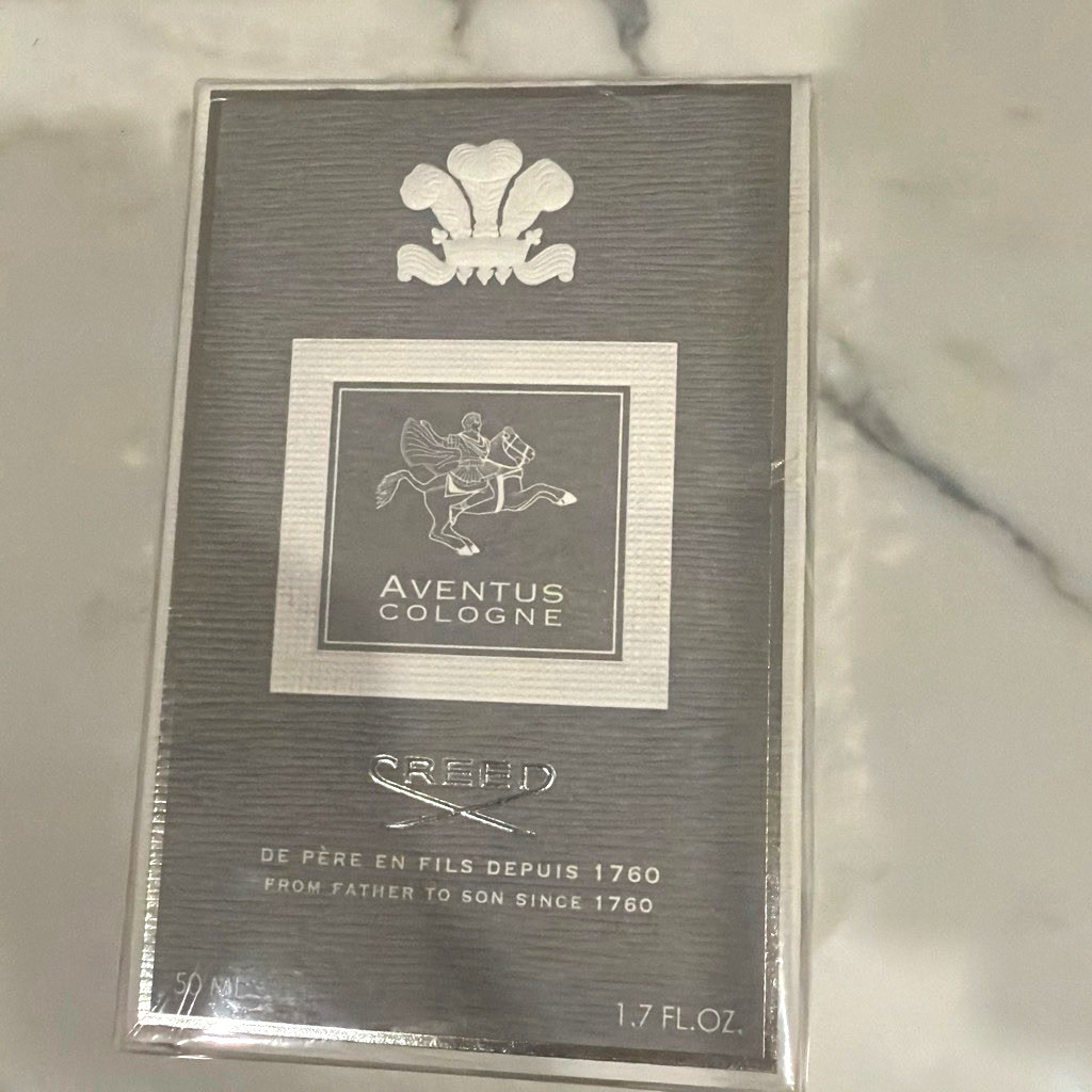 Creed Aventus Cologne Eau de Parfum Spray, Regular Size 1.7 fl oz