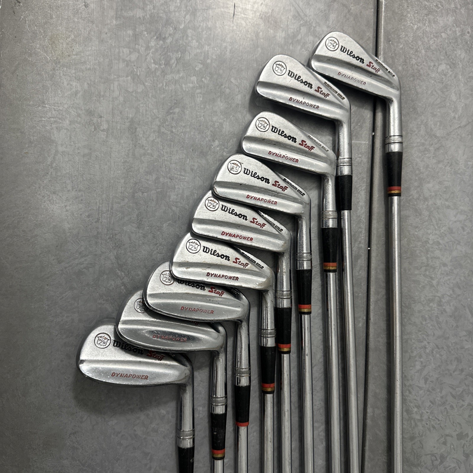 Wilson Staff Dynapower Iron Set 2-Pw Fluid Feel Pro Staff Aluminum Regular Flex