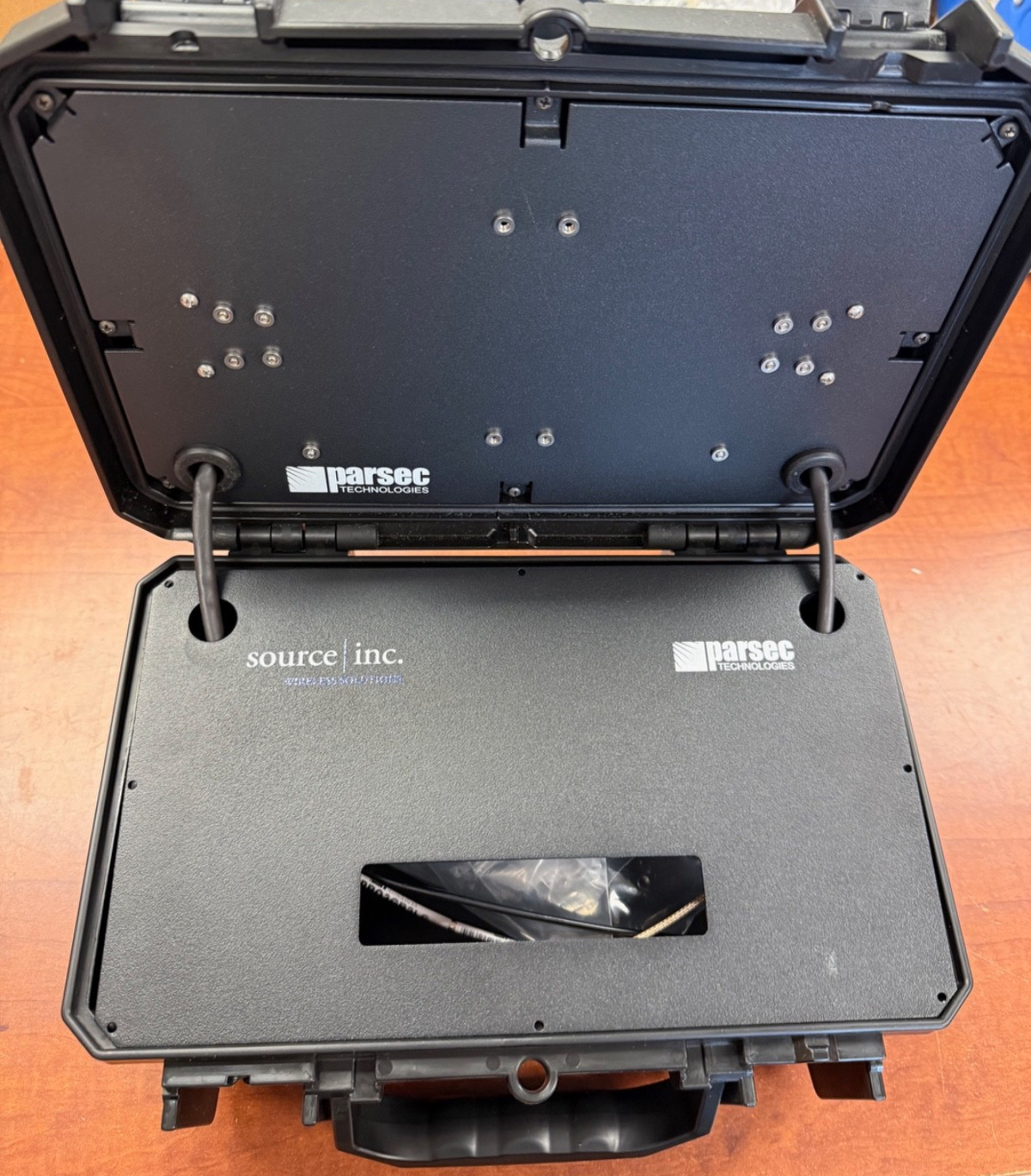 Parsec PRO3GR2LG-SOURCE LTE MIMO Antenna Rugged Case –Portable Deployment System