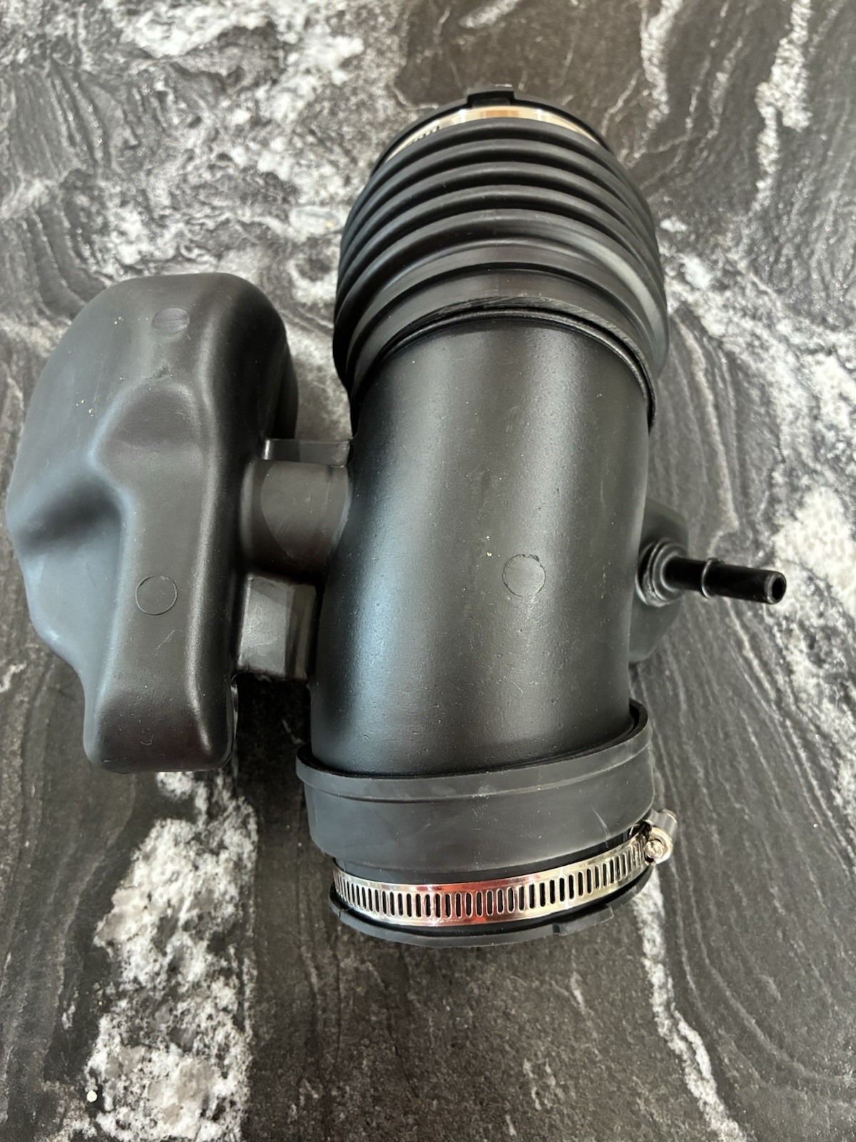 Engine Air Intake Hose Dorman 696-019 - 2012-17 GMC Acadia, Chevy Equinox, Encla