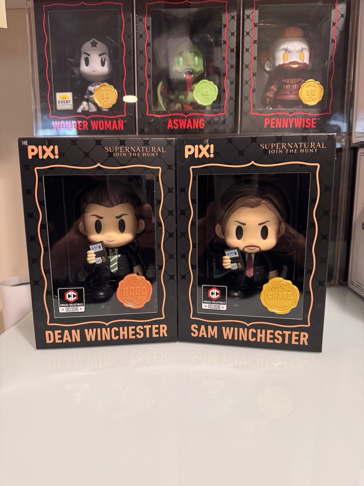 Thrilljoy Pix Supernatural Dean Winchester & Sam Winchester CHASE W/Protector Thrilljoy Pix Supernatural Dean Winchester & Sam Winchester CHASE W/Protector