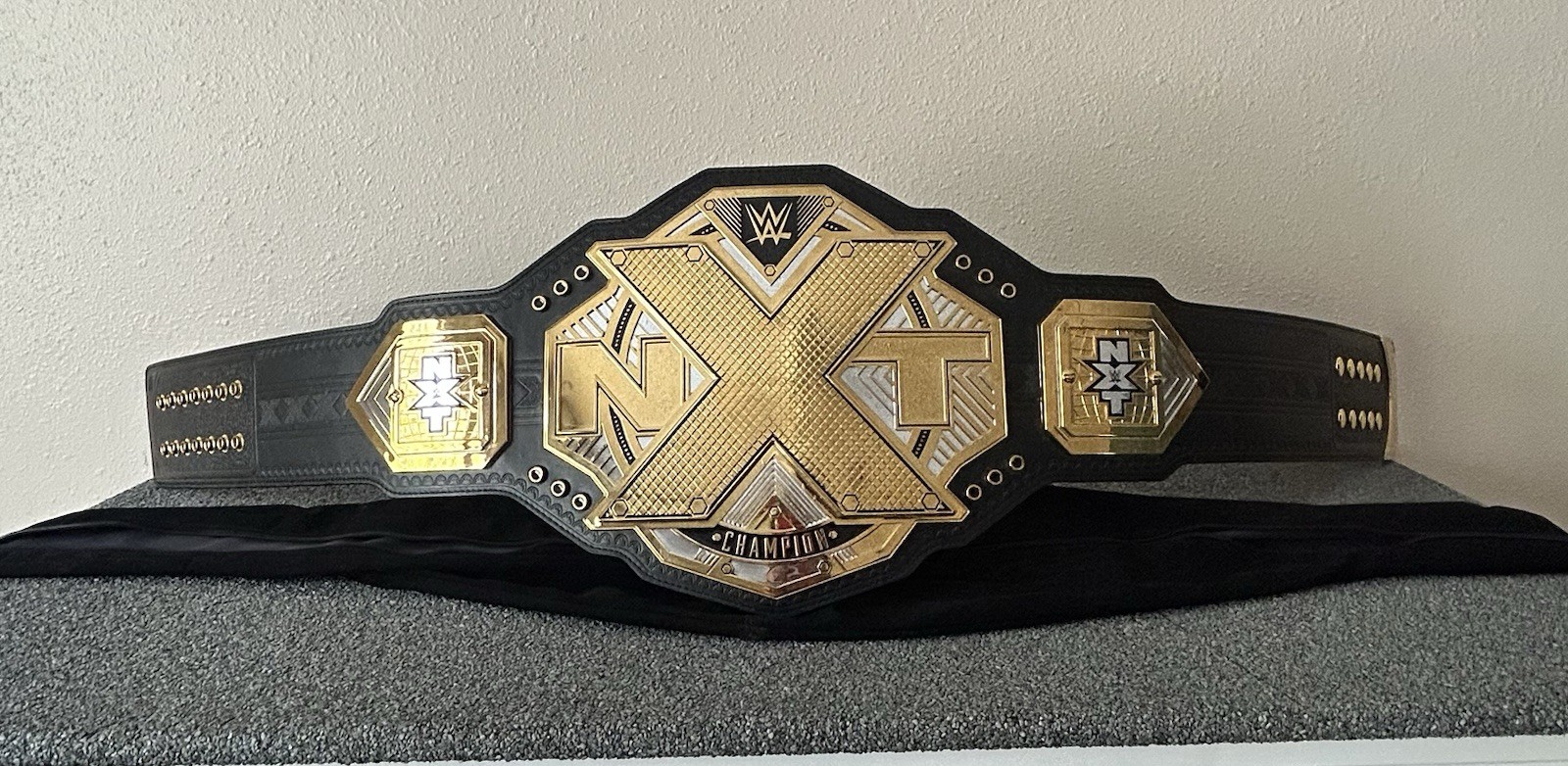 Official WWE NXT Championship Commemorative Title Belt Black Gold Adult Size