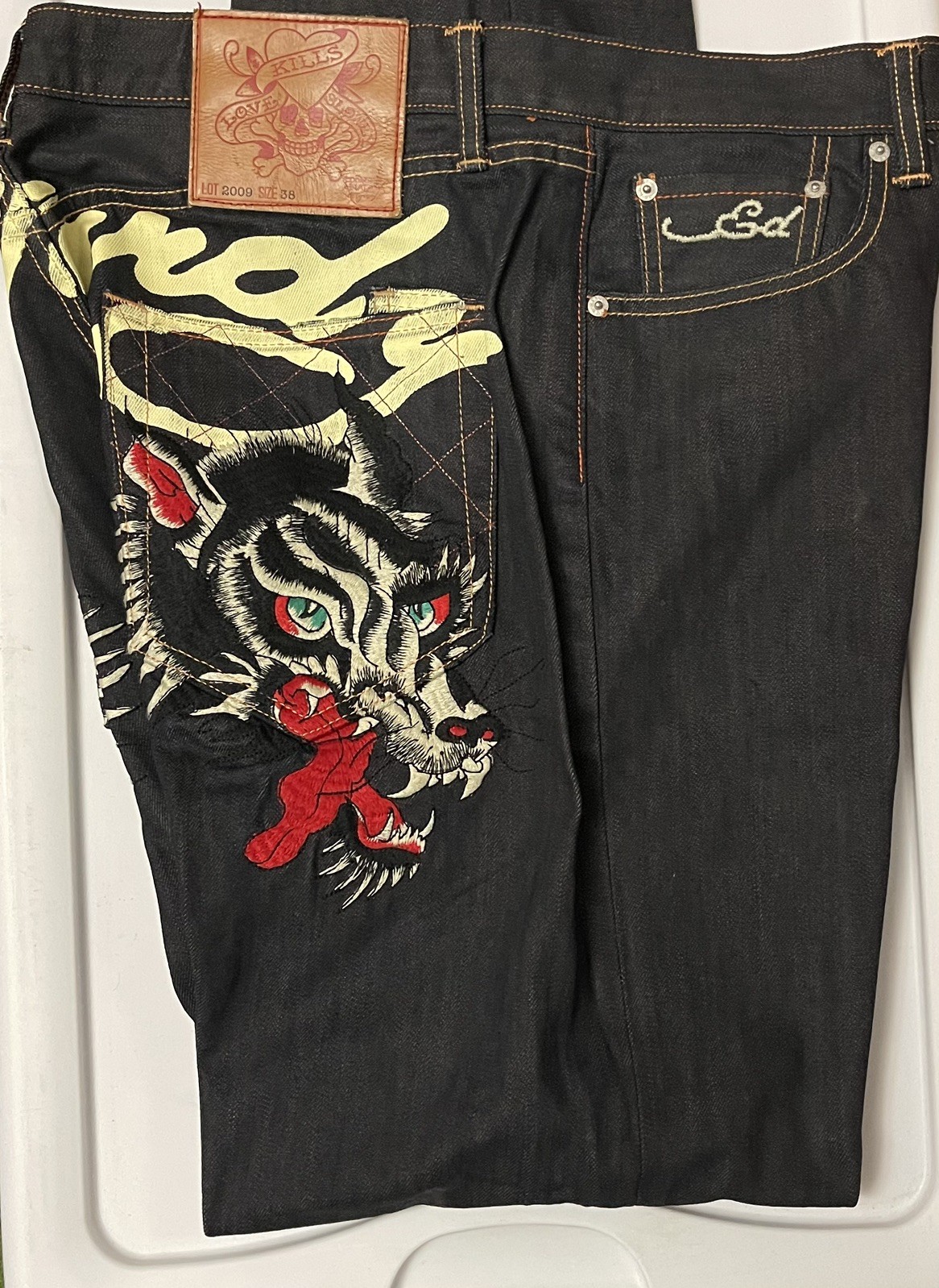 Y2K Men\'s Ed Hardy Denim by Christian Audigier Wolf Embroidered Size 38x32 Y2K Men\'s Ed Hardy Denim by Christian Audigier Wolf Embroidered Size 38x32