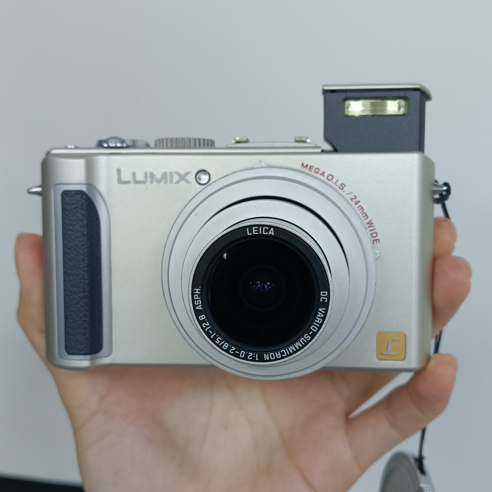 Panasonic LUMIX DMC-LX3 Digital Camera 10.1 MP with Accessories Silver